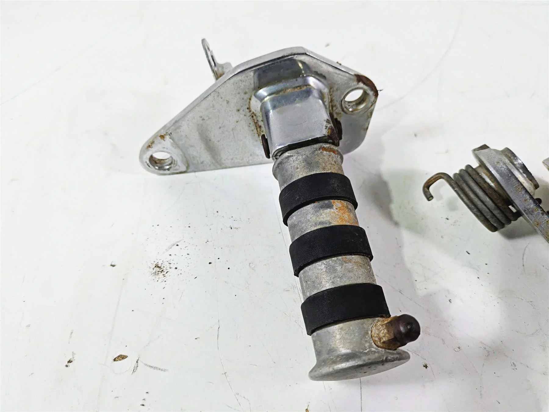 2002 Honda VT1100 Shadow Sabre Right Foot Pegs & Brake Pedal Set 50615-MCK-A00 - Image 6