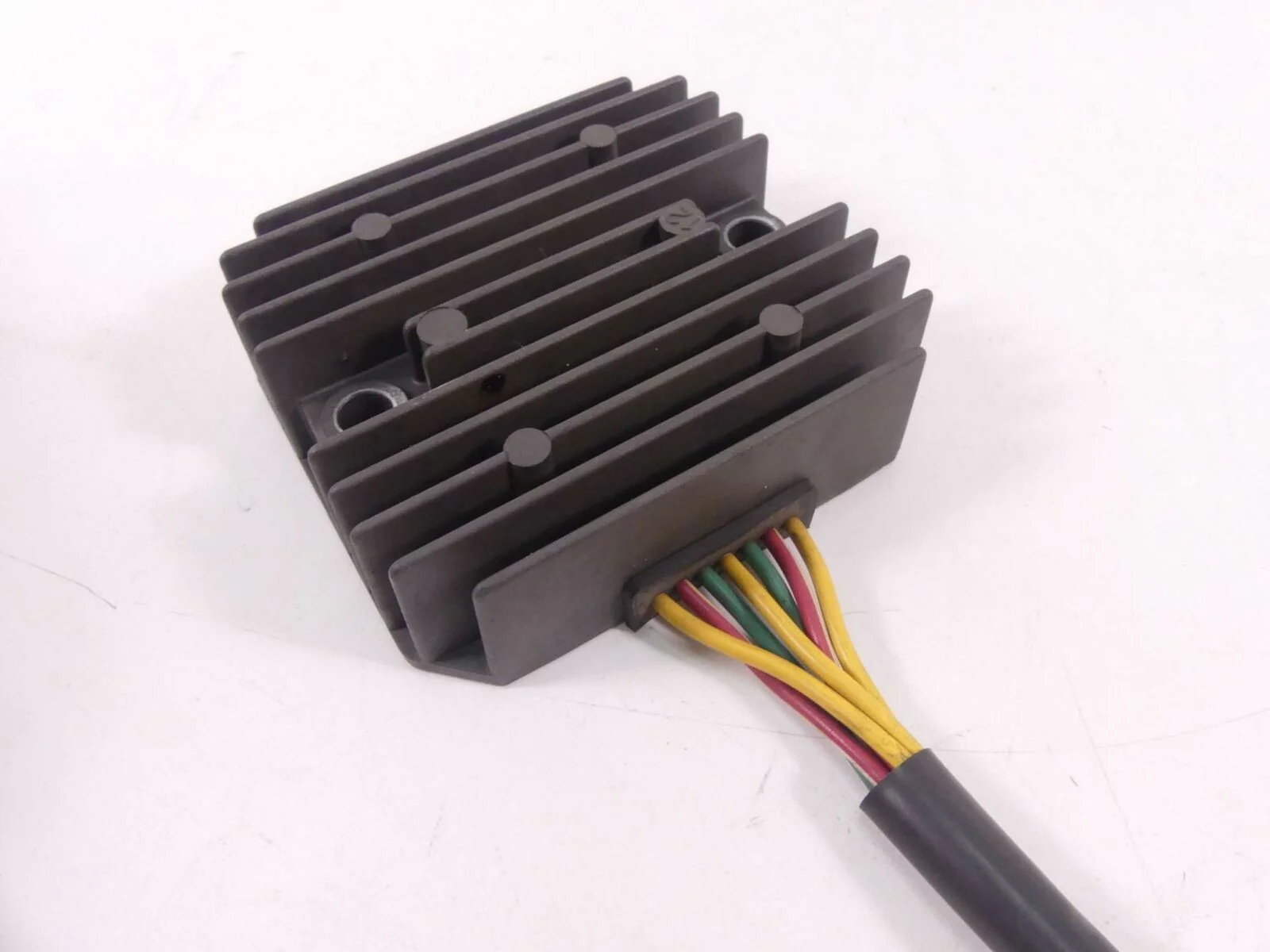 2002 Honda VT1100C2 Shadow Sabre Rectifier Voltage Regulator 31600-MCK-A01 - Image 4