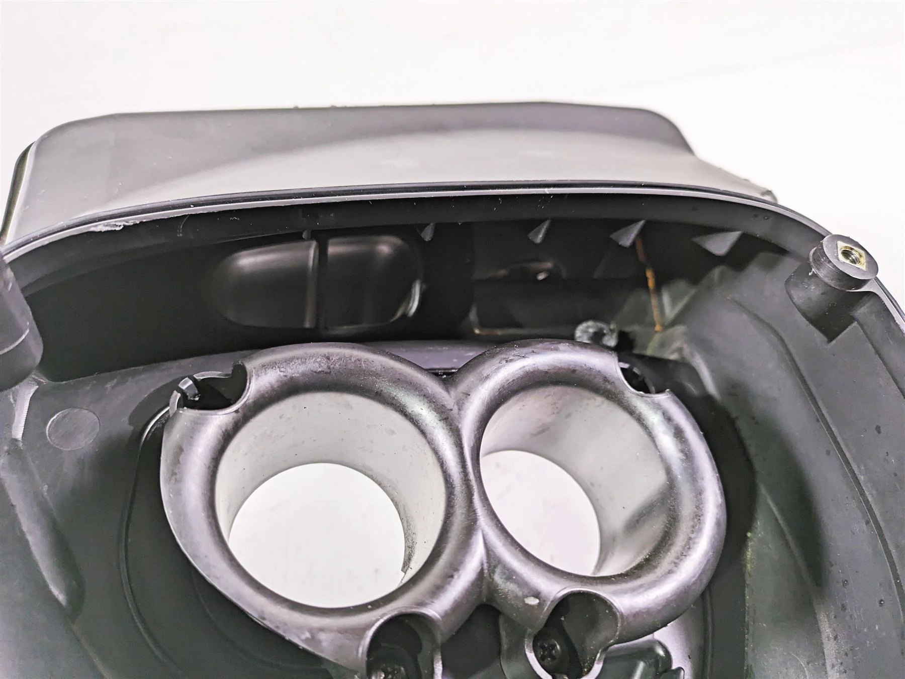 2002 Honda VTX1800 Retro Air Cleaner Breather Box & Cover 17221-MCH-000 - Image 5