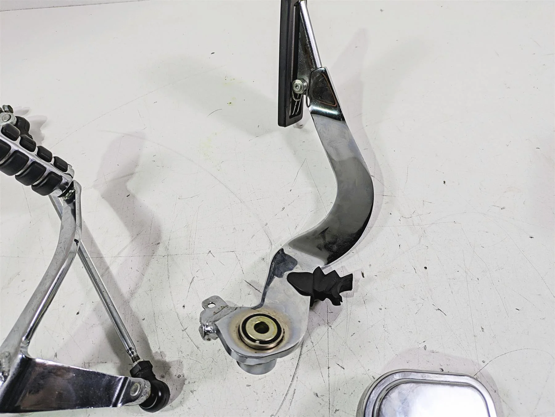 2002 Honda VTX1800 Retro Baron Front Floorboard Shift Brake Lever Set 50612-MCV - Image 7