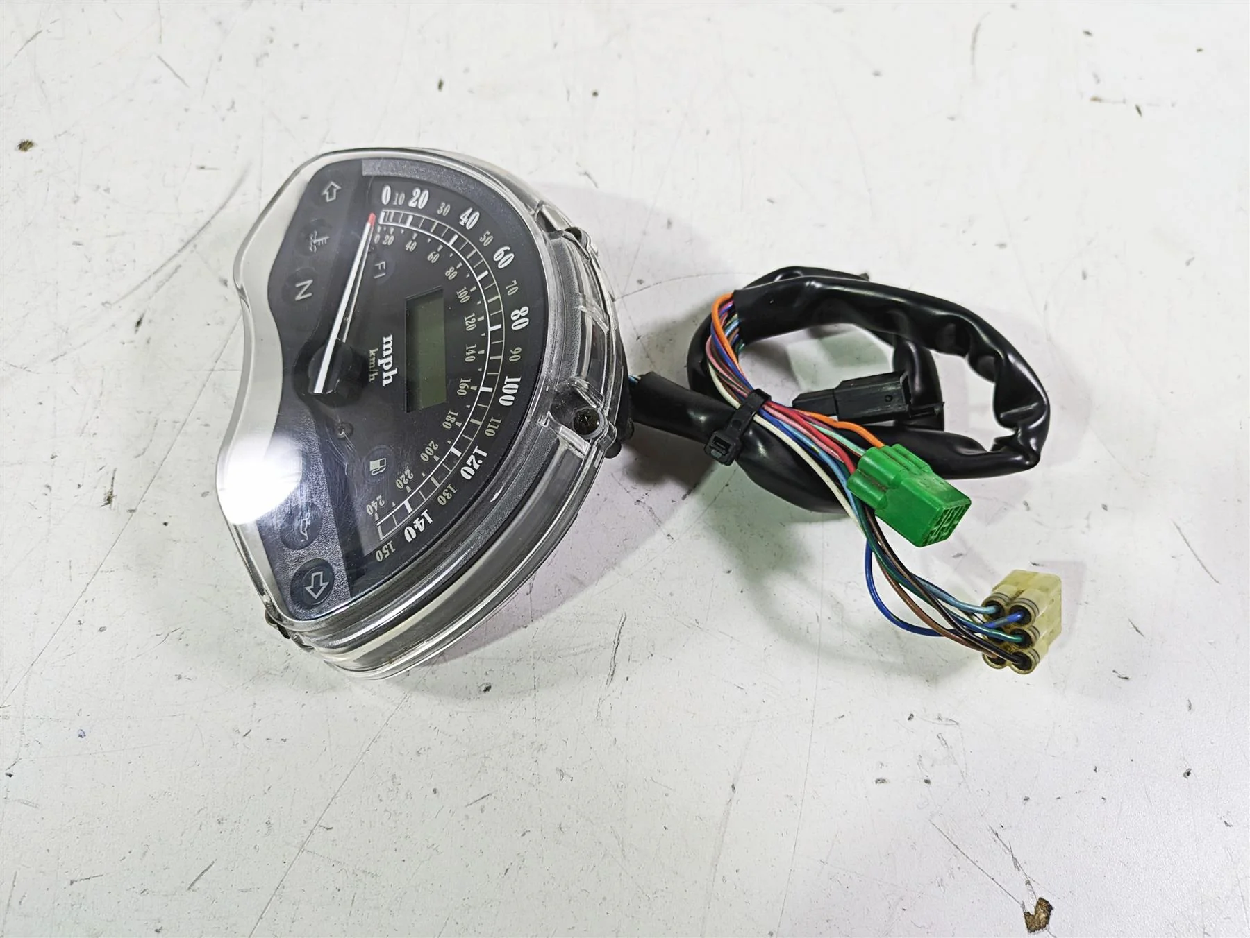 2002 Honda VTX1800 Retro Gauges Speedometer Instrument - 17k 37200-MCV-671 - Image 3