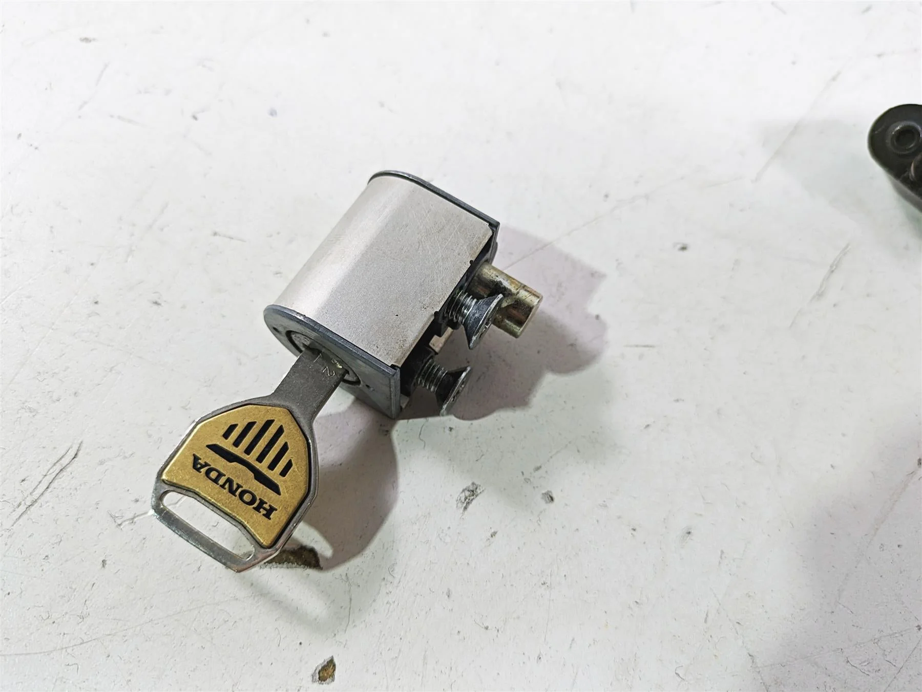 2002 Honda VTX1800 Retro Ignition Switch Steering Key Lock Cap Set 35110-MR1-000 - Image 12