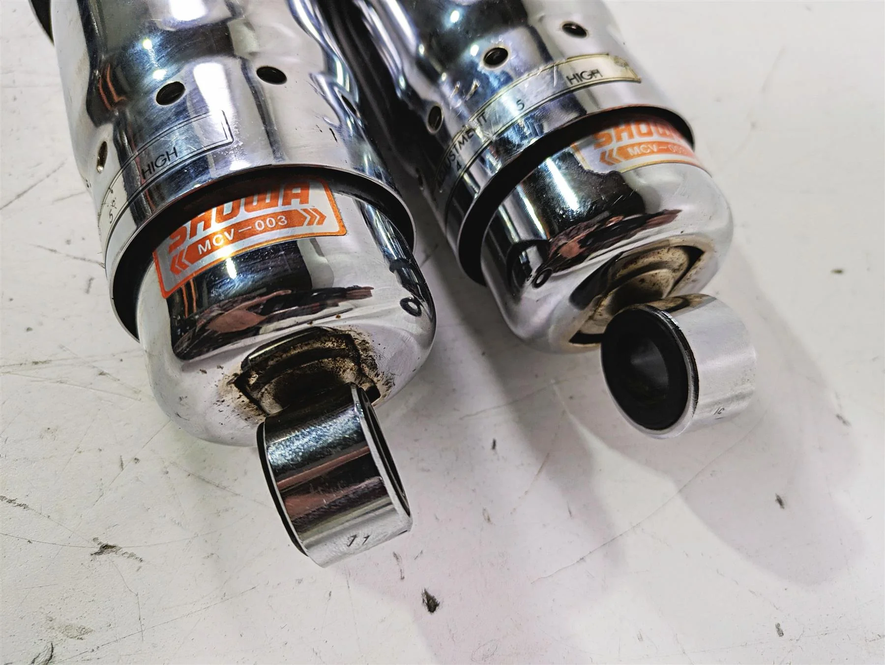 2002 Honda VTX1800 Retro Straight Showa 12 1/2" Rear Shock  Set  52400-MCV-003 - Image 5