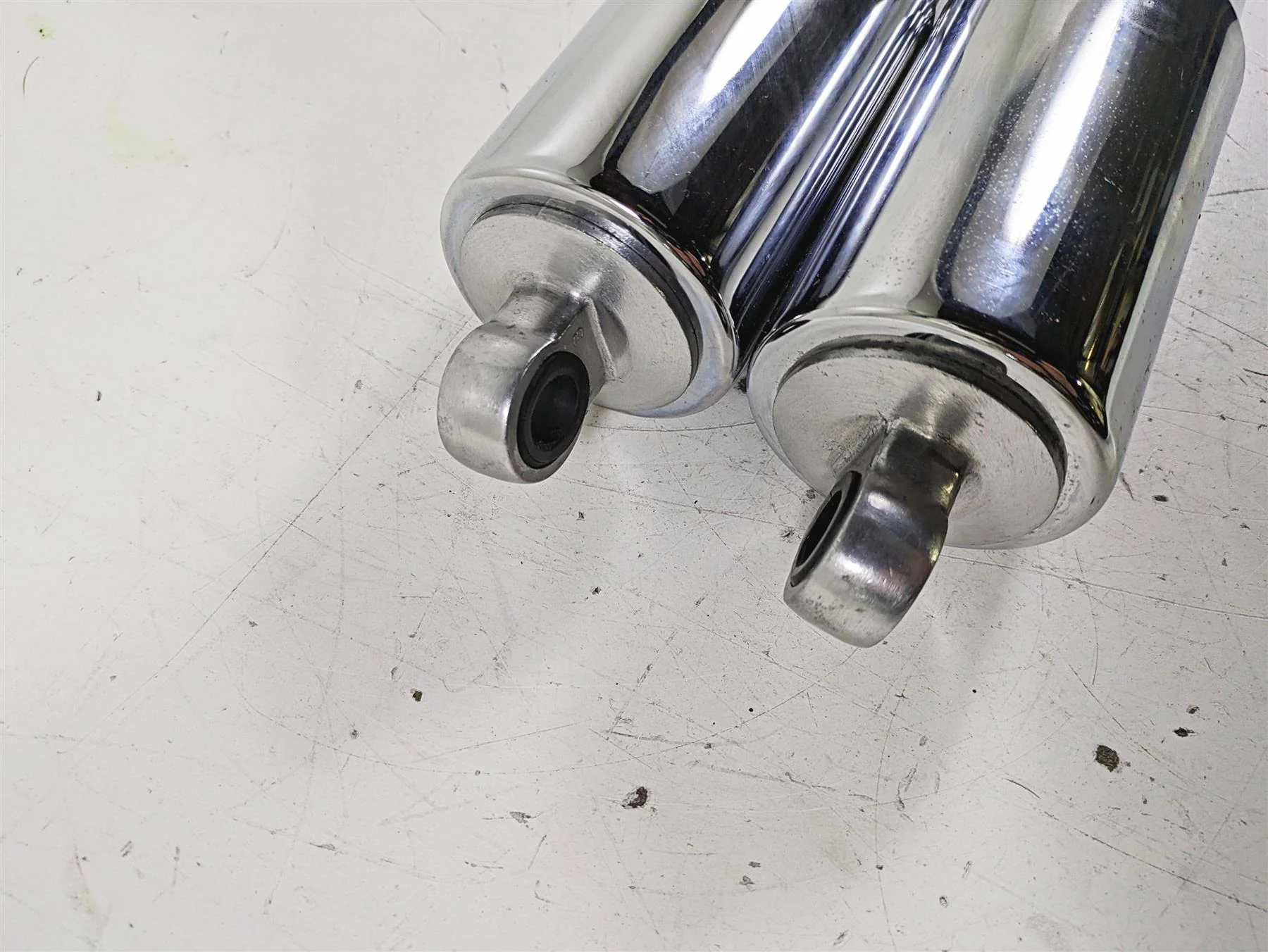 2002 Honda VTX1800 Retro Straight Showa 12 1/2" Rear Shock  Set  52400-MCV-003 - Image 6
