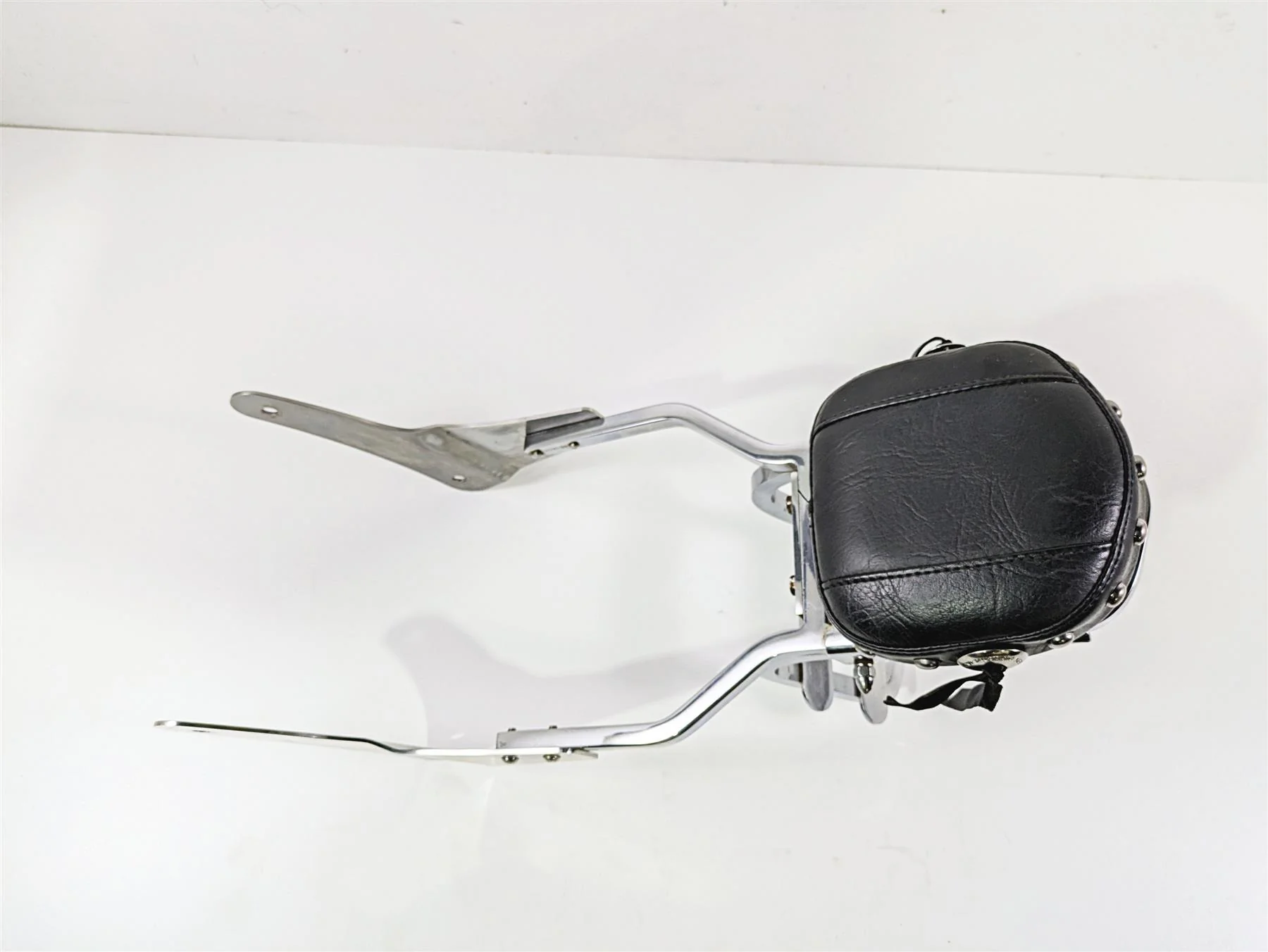 2002 Indian Spirit Deluxe Back Rest Sissybar Luggage Six Pack Rack & Mounts Set - Image 5