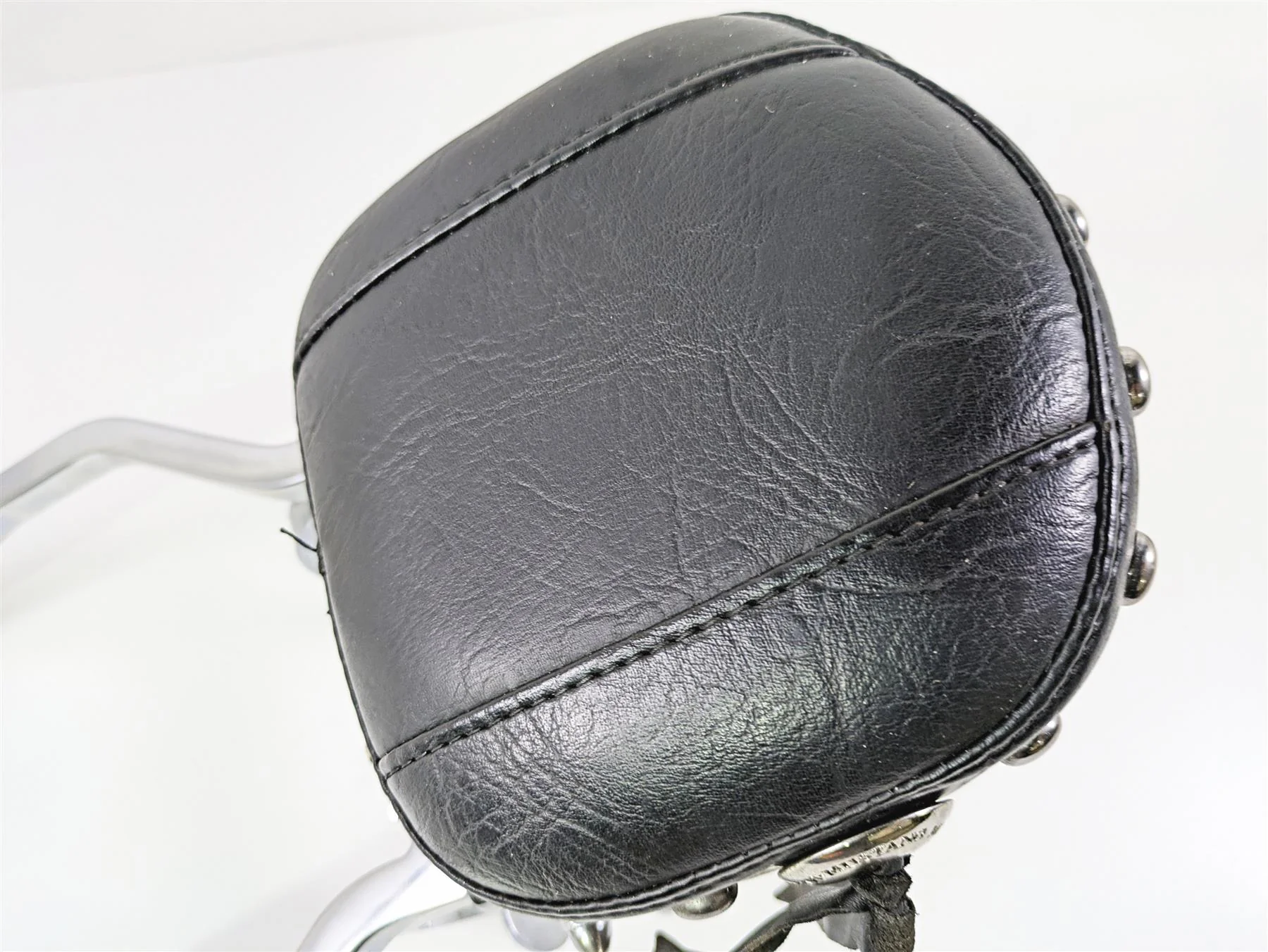 2002 Indian Spirit Deluxe Back Rest Sissybar Luggage Six Pack Rack & Mounts Set - Image 6