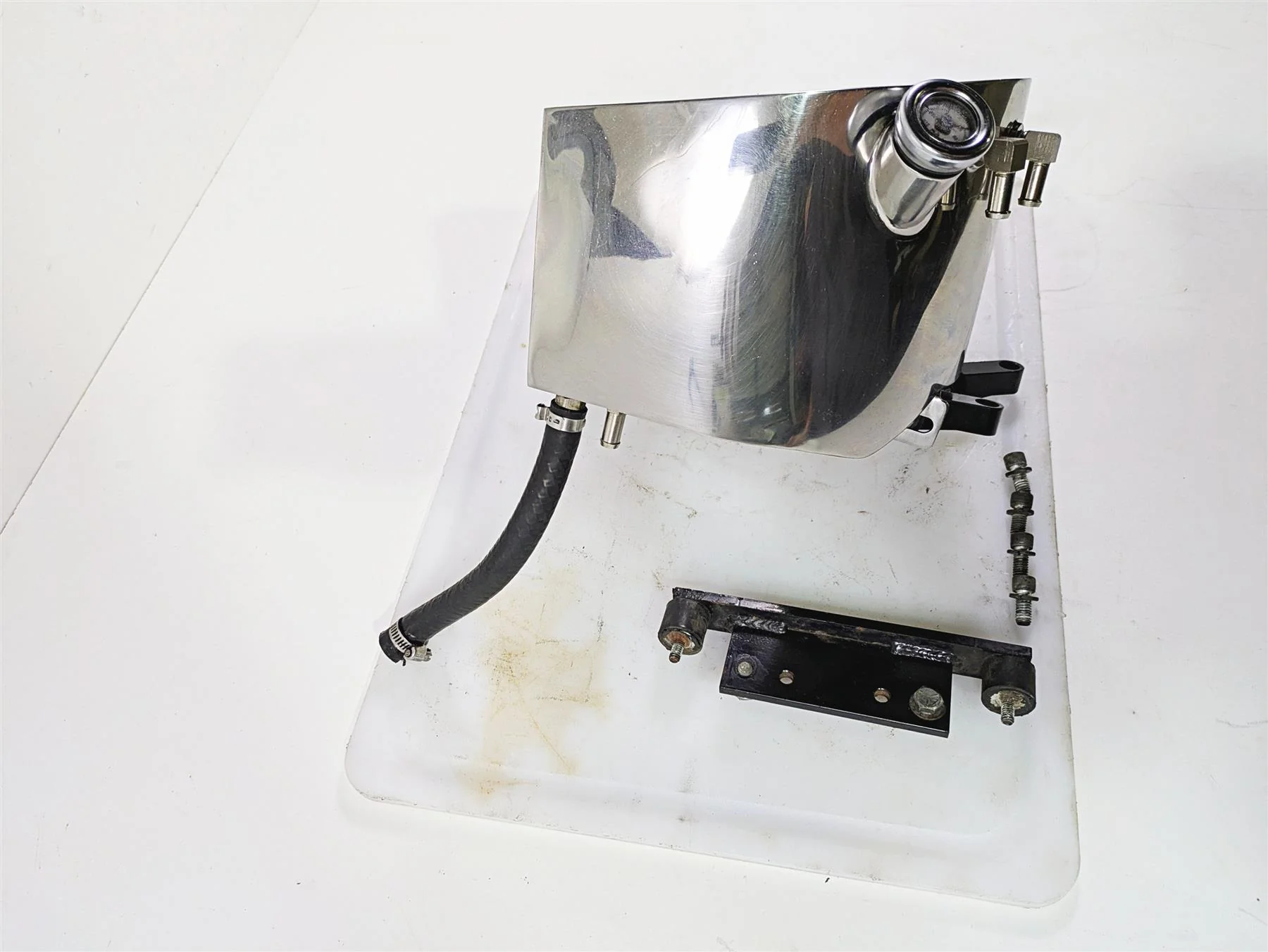 2002 Indian Spirit Deluxe Chrome Oil Tank Reservoir 29-962 - Image 2