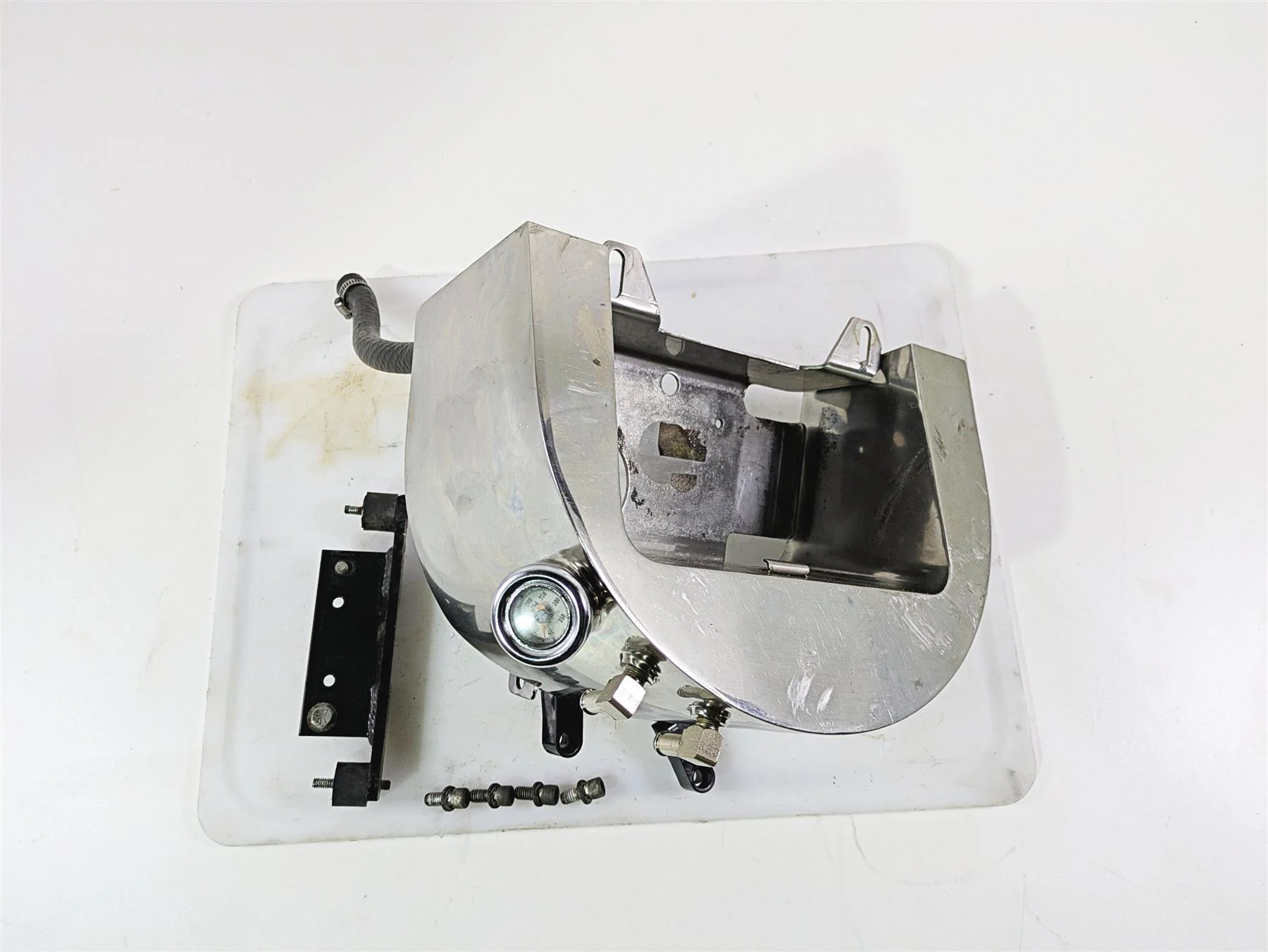 2002 Indian Spirit Deluxe Chrome Oil Tank Reservoir 29-962 - Image 4