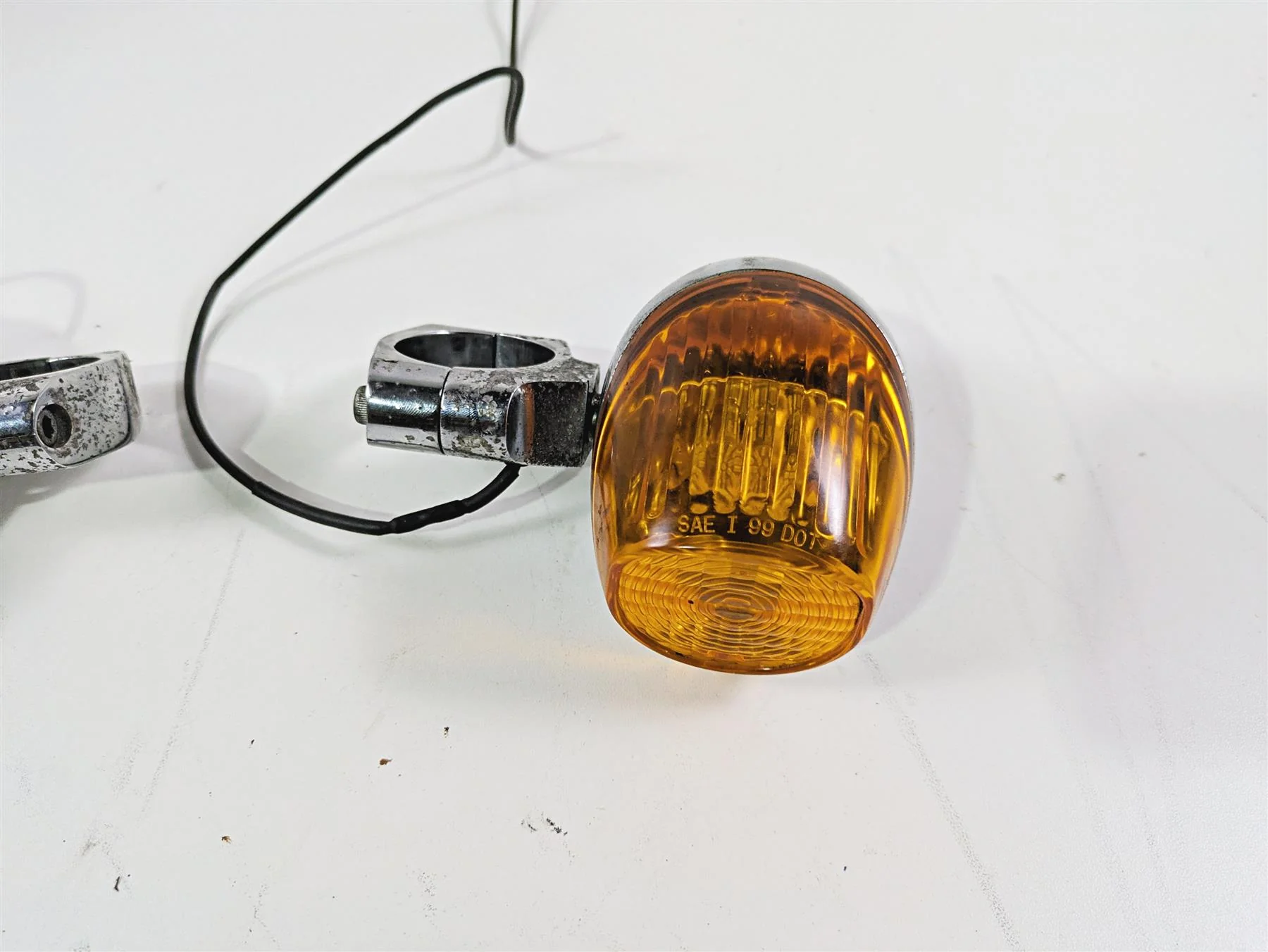 2002 Indian Spirit Deluxe Front Blinker Turn Signal Housing Set 66-039 66-038 - Image 5