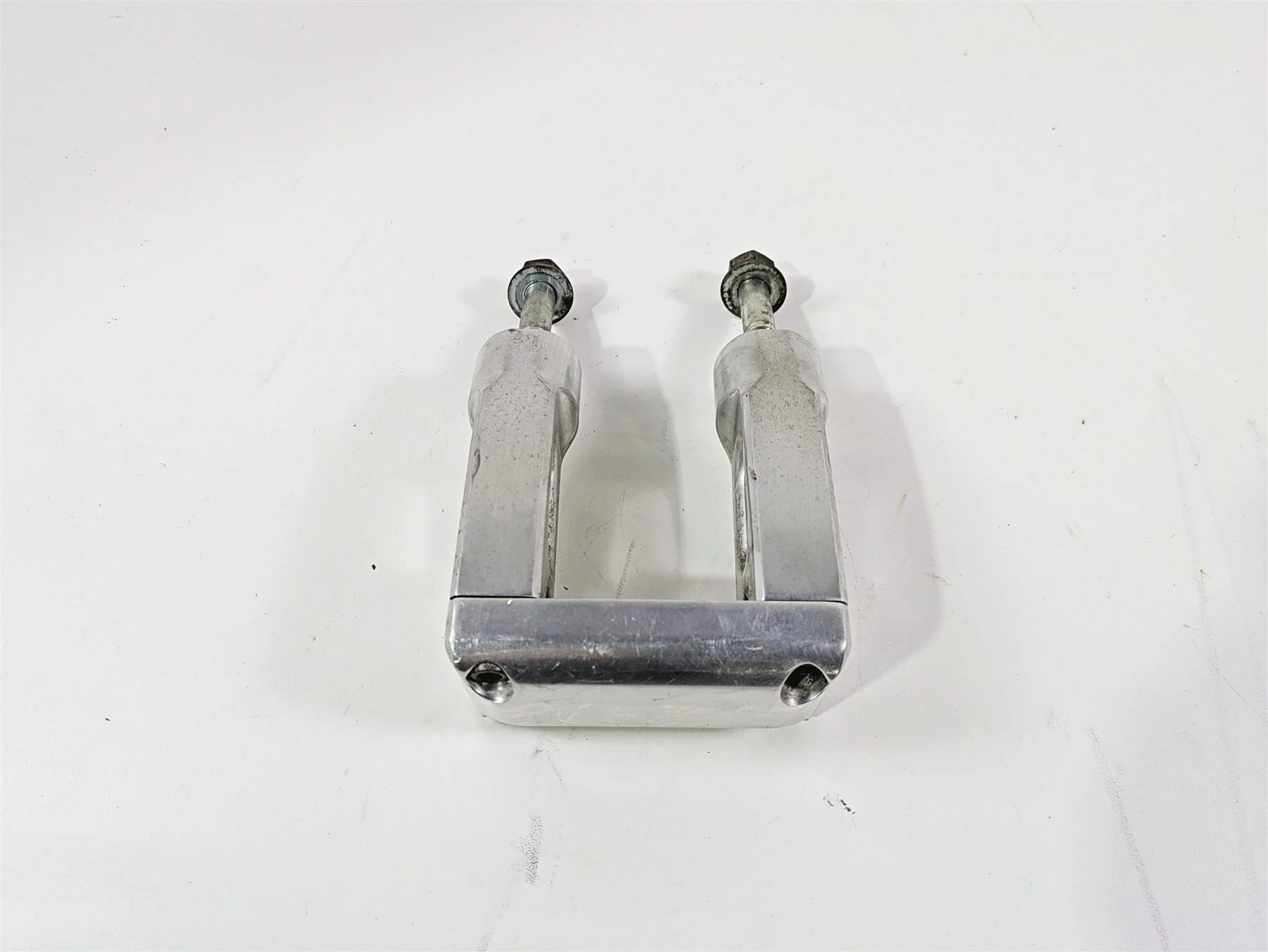 2002 Indian Spirit Deluxe Handlebar Riser Holder 39-047 39-048 - Image 12