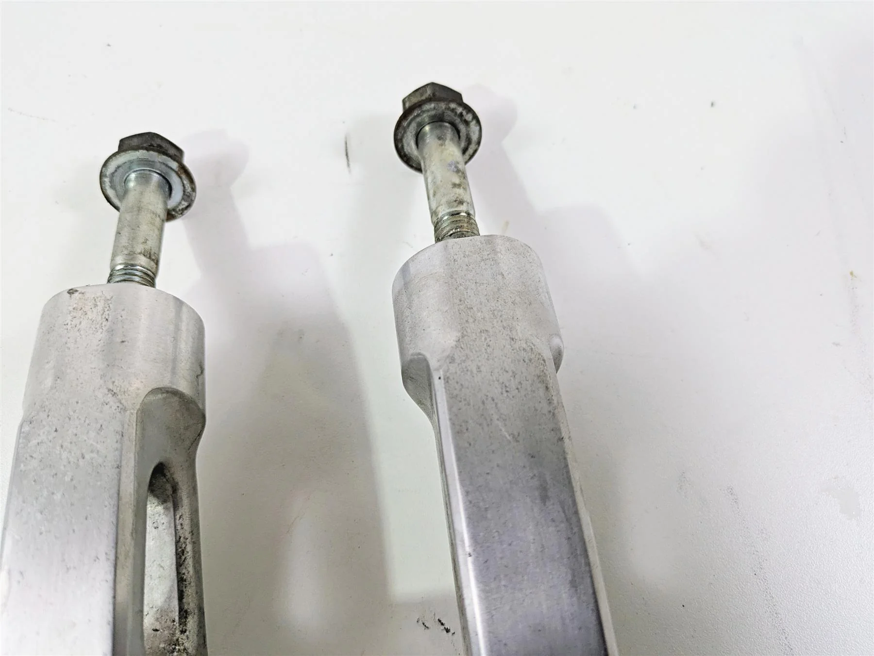 2002 Indian Spirit Deluxe Handlebar Riser Holder 39-047 39-048 - Image 7