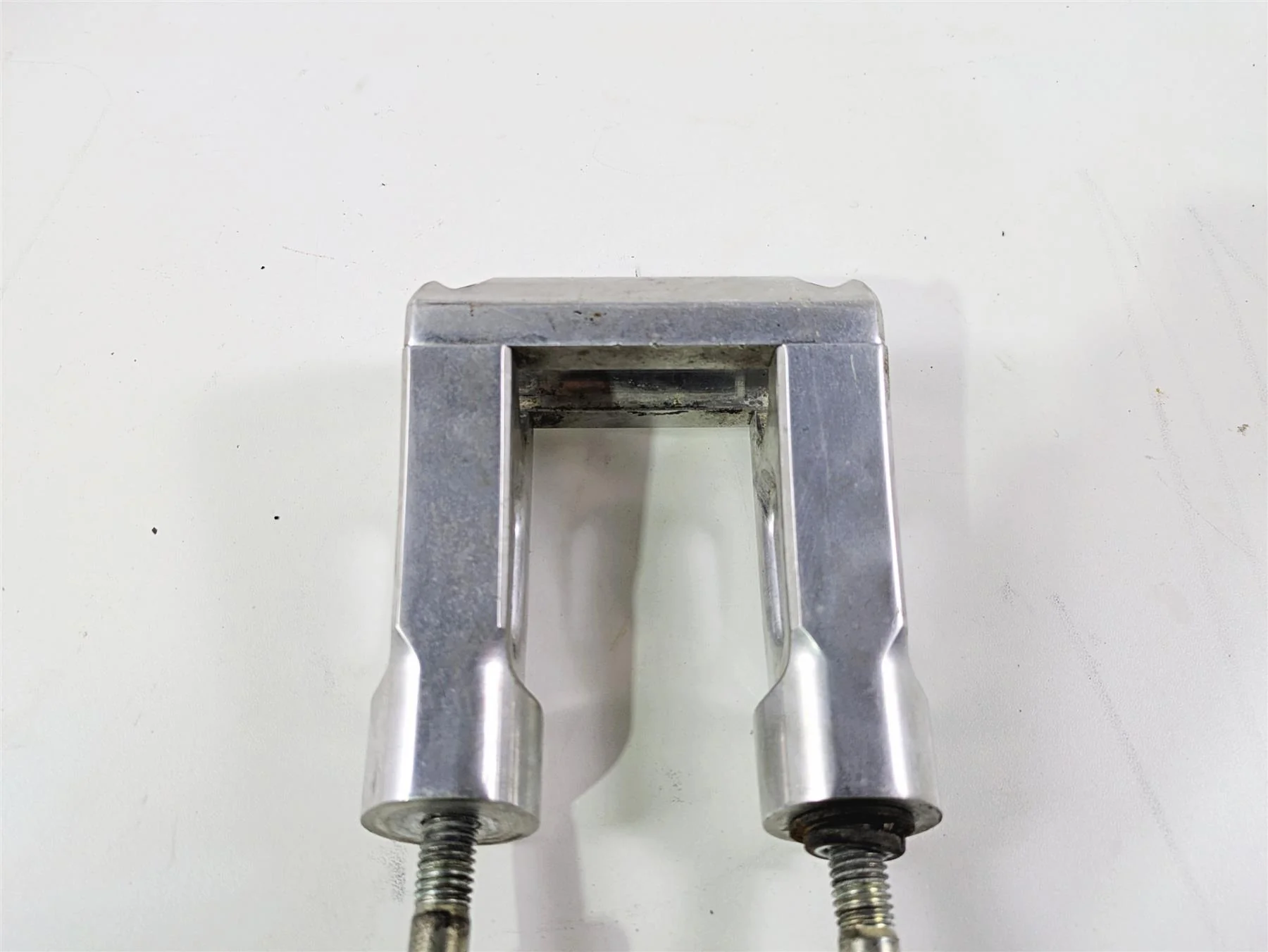 2002 Indian Spirit Deluxe Handlebar Riser Holder 39-047 39-048 - Image 9