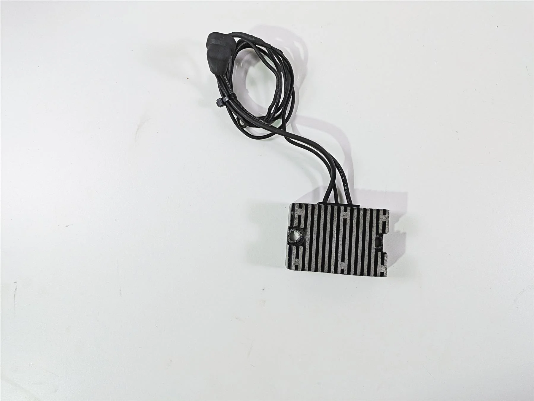 2002 Indian Spirit Deluxe Rectifier Voltage Regulator 94-034 - Image 5