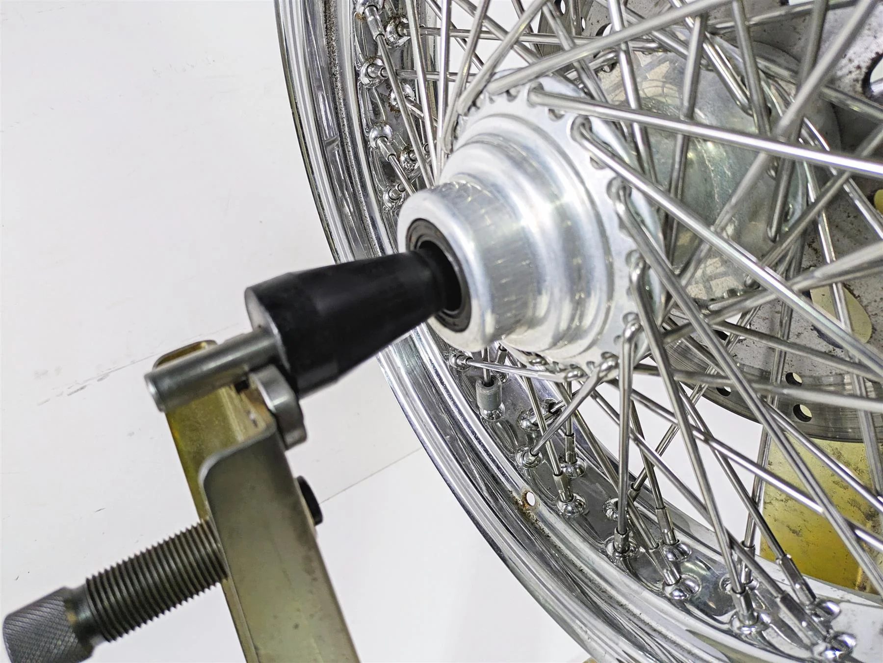2002 Indian Spirit Deluxe Spoke Front Wheel Rim & Rotor 16x3.5 1mm Runout 21-950 - Image 8