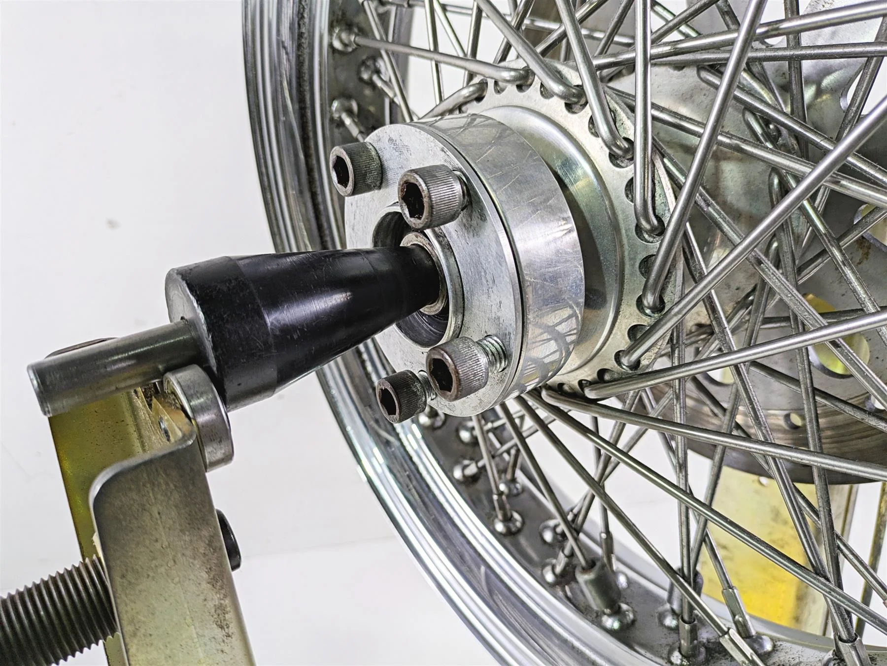 2002 Indian Spirit Deluxe Spoke Rear Wheel Rim Rotor 16x3.5 1.5mm Runout 21-970 - Image 10