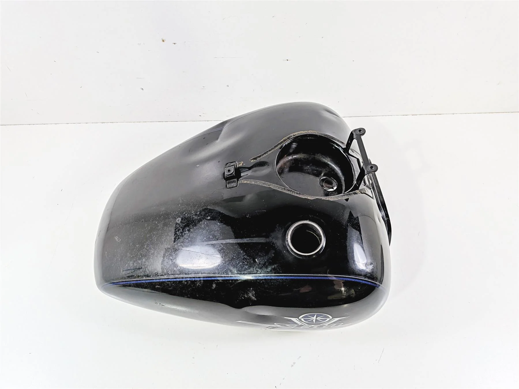 2002 Yamaha XVS650 V-Star Classic Fuel Gas Tank - Read 4TR-Y2410 - Image 12