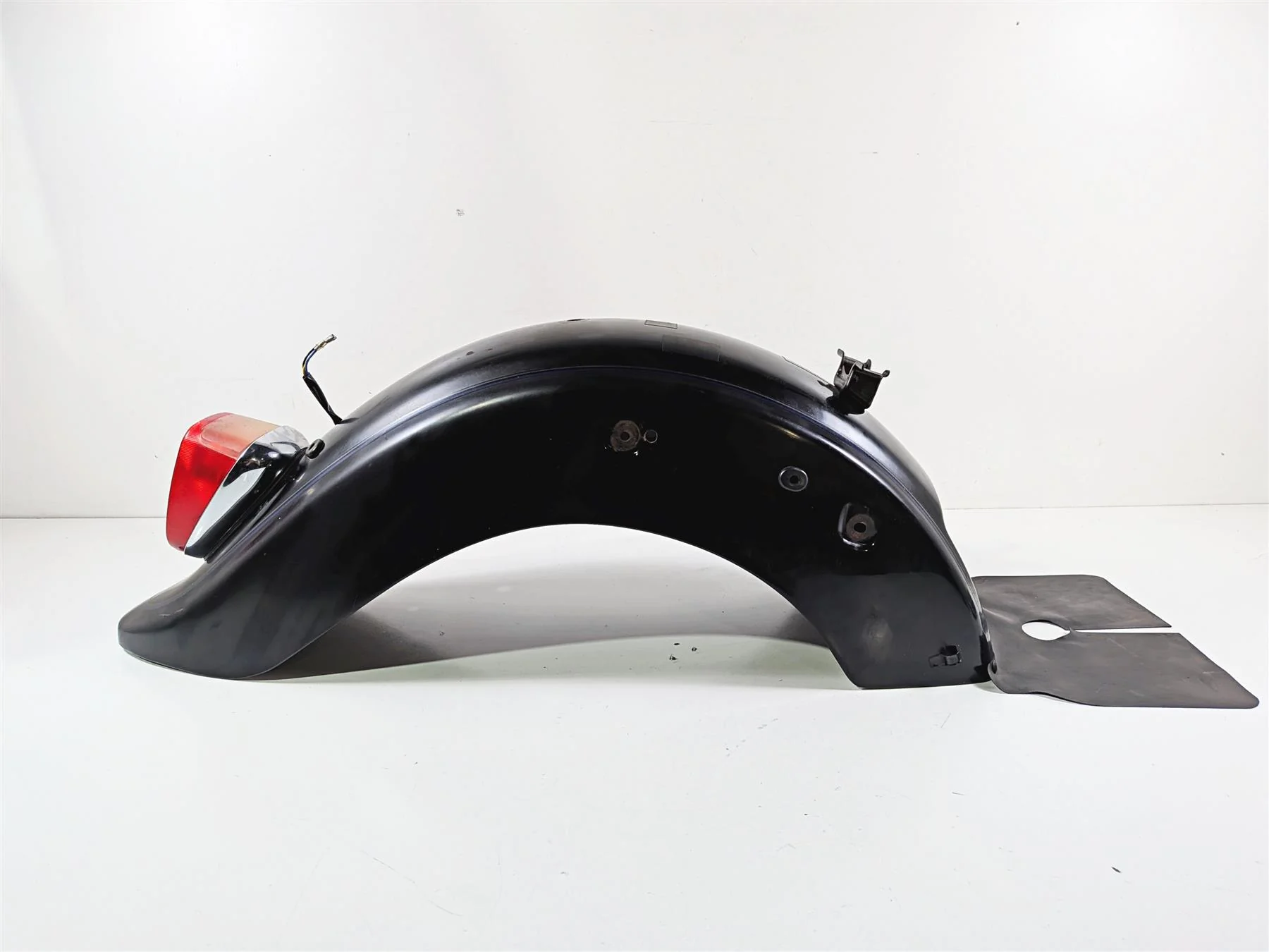 2002 Yamaha XVS650 V-Star Classic Rear Fender & Taillight Tail lamp 5BN-W216R - Image 4
