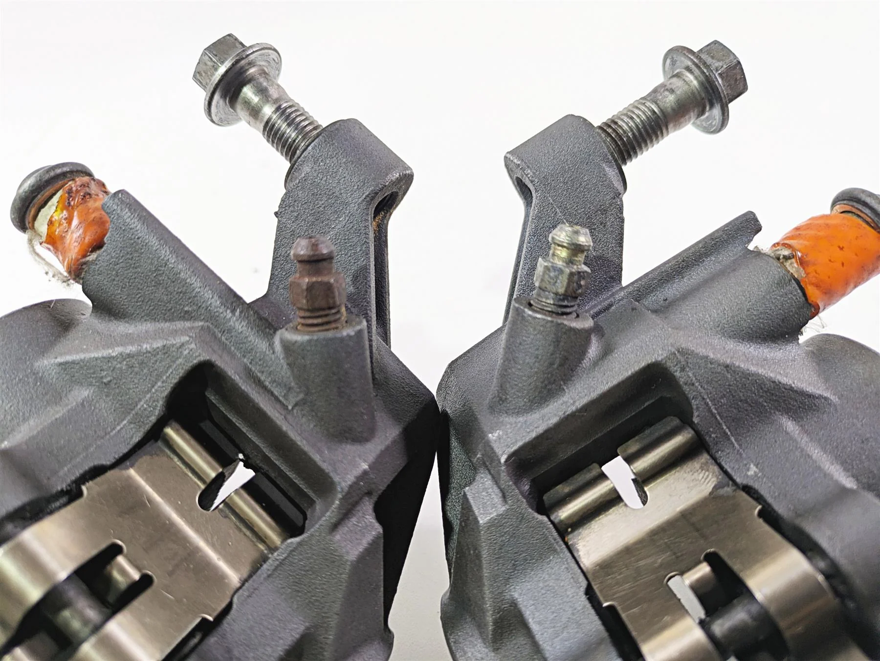 2002 Yamaha YZFR1 R1 Front Brake Caliper Set 5PW-2580U-00 5PW-2580U-00 - Image 11