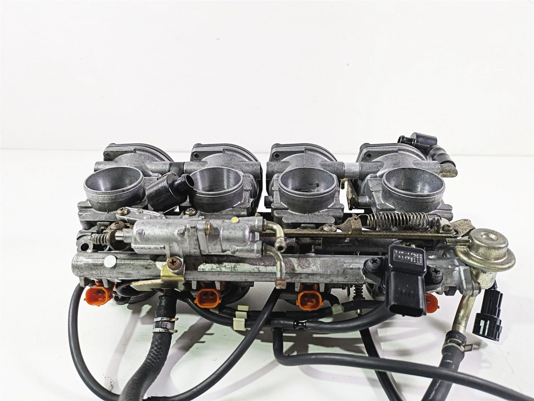 2002 Yamaha YZFR1 R1 Mikuni Throttle Body Diaphragm Fuel Injectors 5PW-13750-00 - Image 2