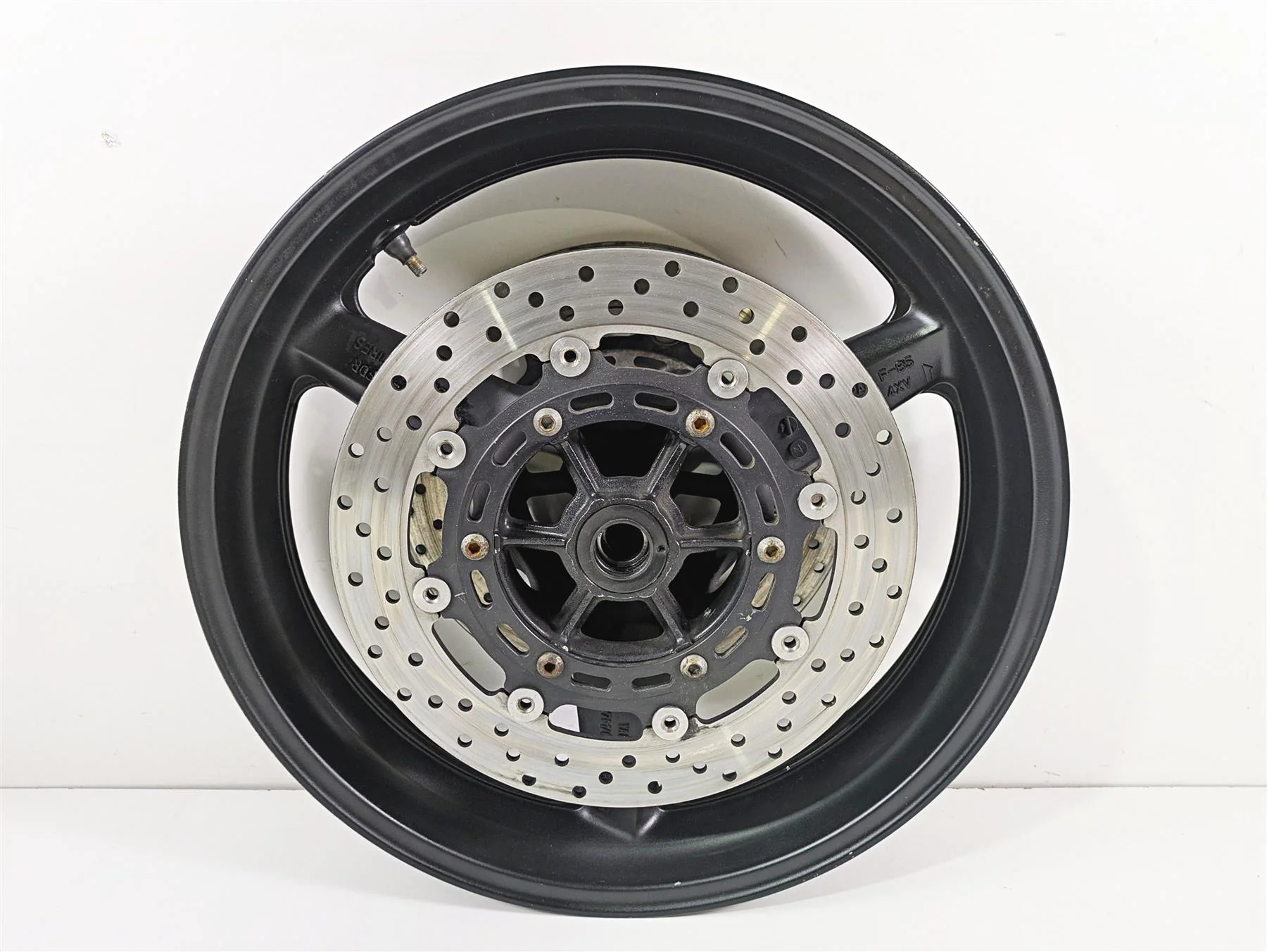 2002 Yamaha YZFR1 R1 Straight 17x3.5 Front Wheel Rim 5PW-25168-00-33 - Image 4