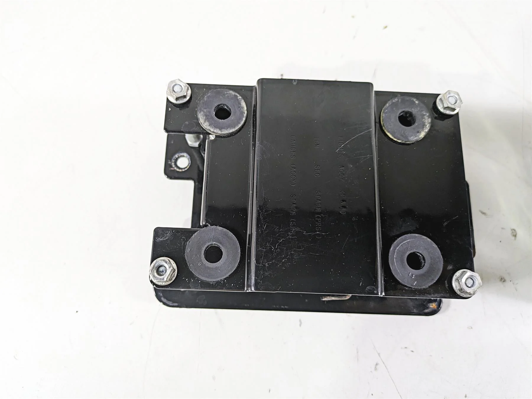 2003 Harley Dyna FXDL Low Rider 100TH Electrical Box Carrier & Cover 66333-99 - Image 3