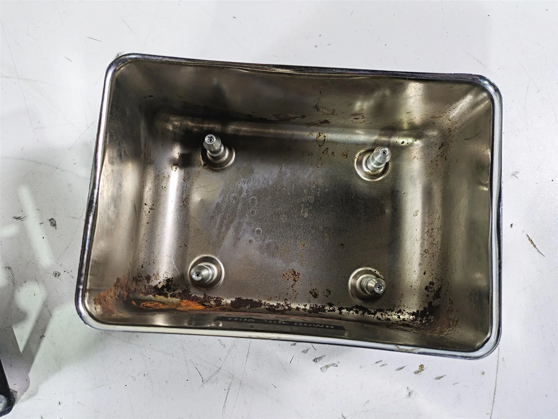 2003 Harley Dyna FXDL Low Rider 100TH Electrical Box Carrier & Cover 66333-99 - Image 8