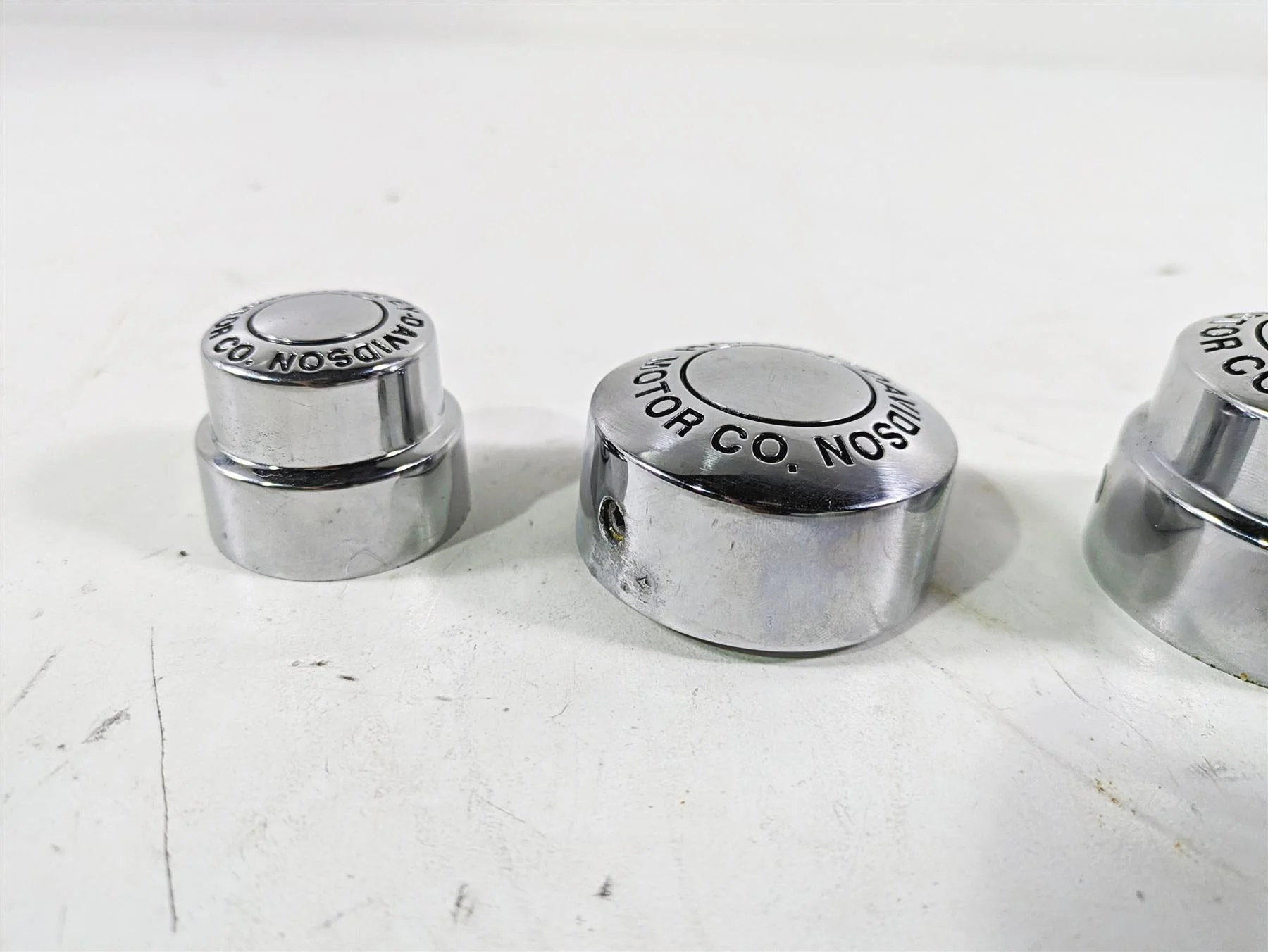 2003 Harley Dyna FXDL Low Rider 100TH Front Rear Chrome Axle Nut Cover Set - Image 6