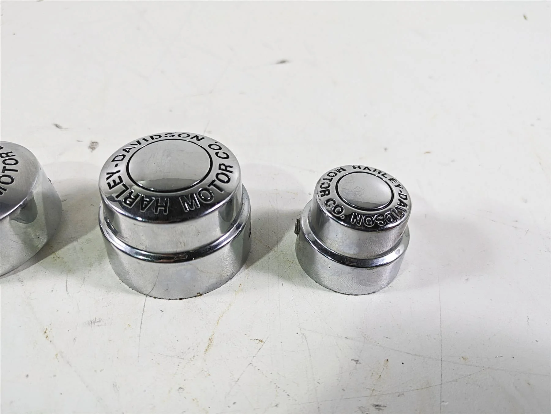 2003 Harley Dyna FXDL Low Rider 100TH Front Rear Chrome Axle Nut Cover Set - Image 7
