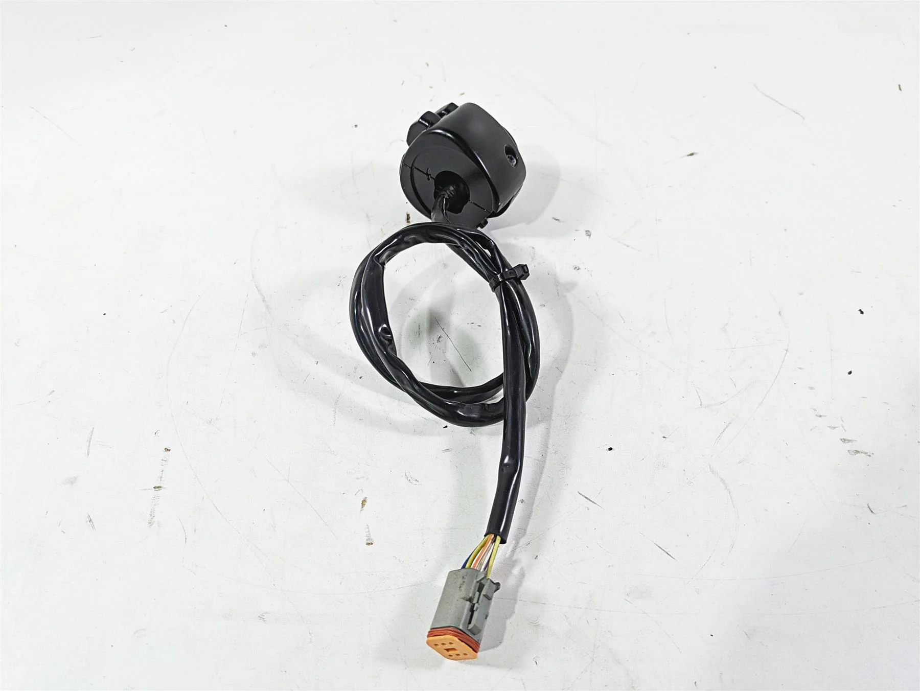 2003 Harley Dyna FXDL Low Rider 100TH Left Hand Control Switch 71597-96B - Image 2