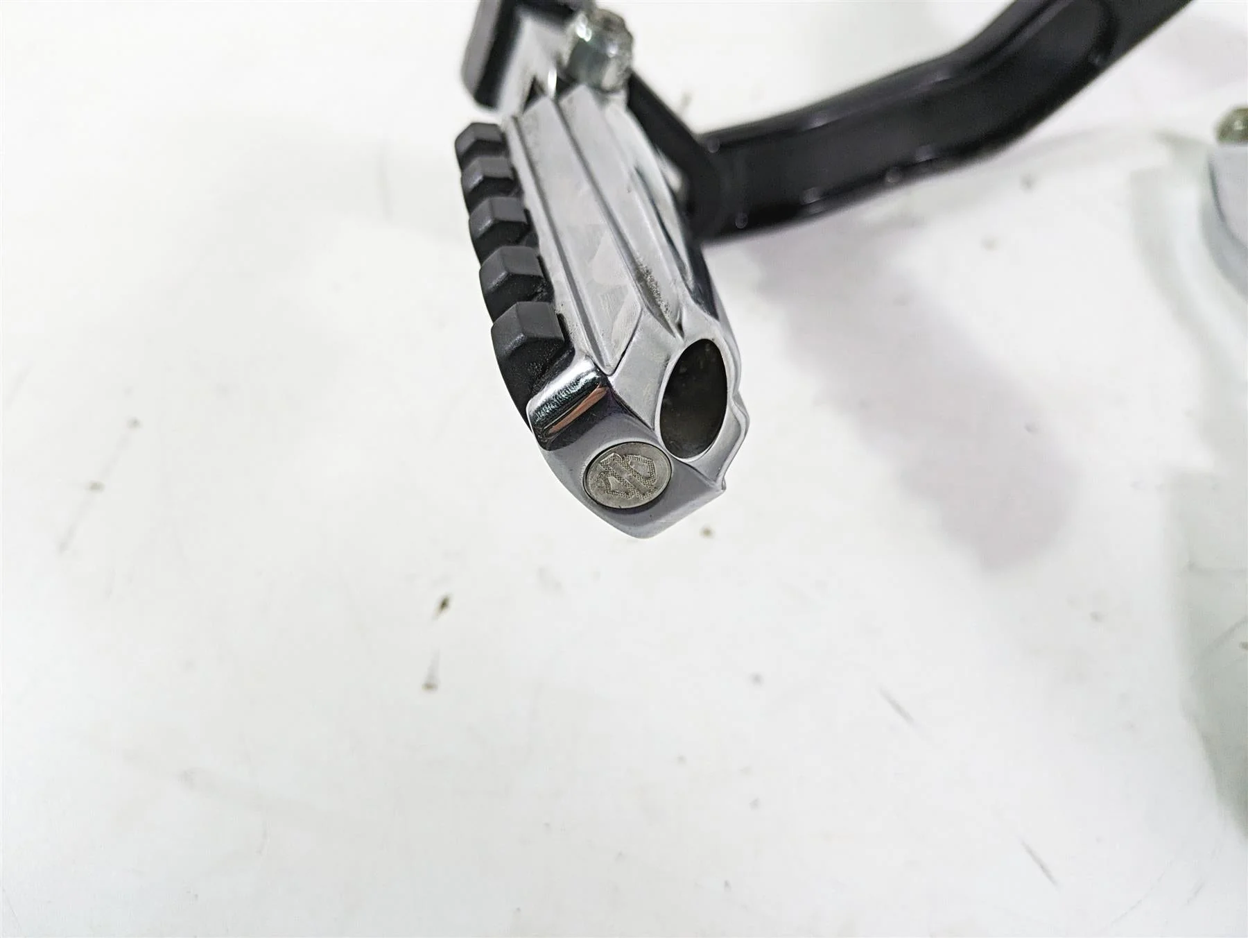 2003 Harley Dyna FXDL Low Rider 100TH Passenger Chrome Footpeg Rest Set 52740-02 - Image 12