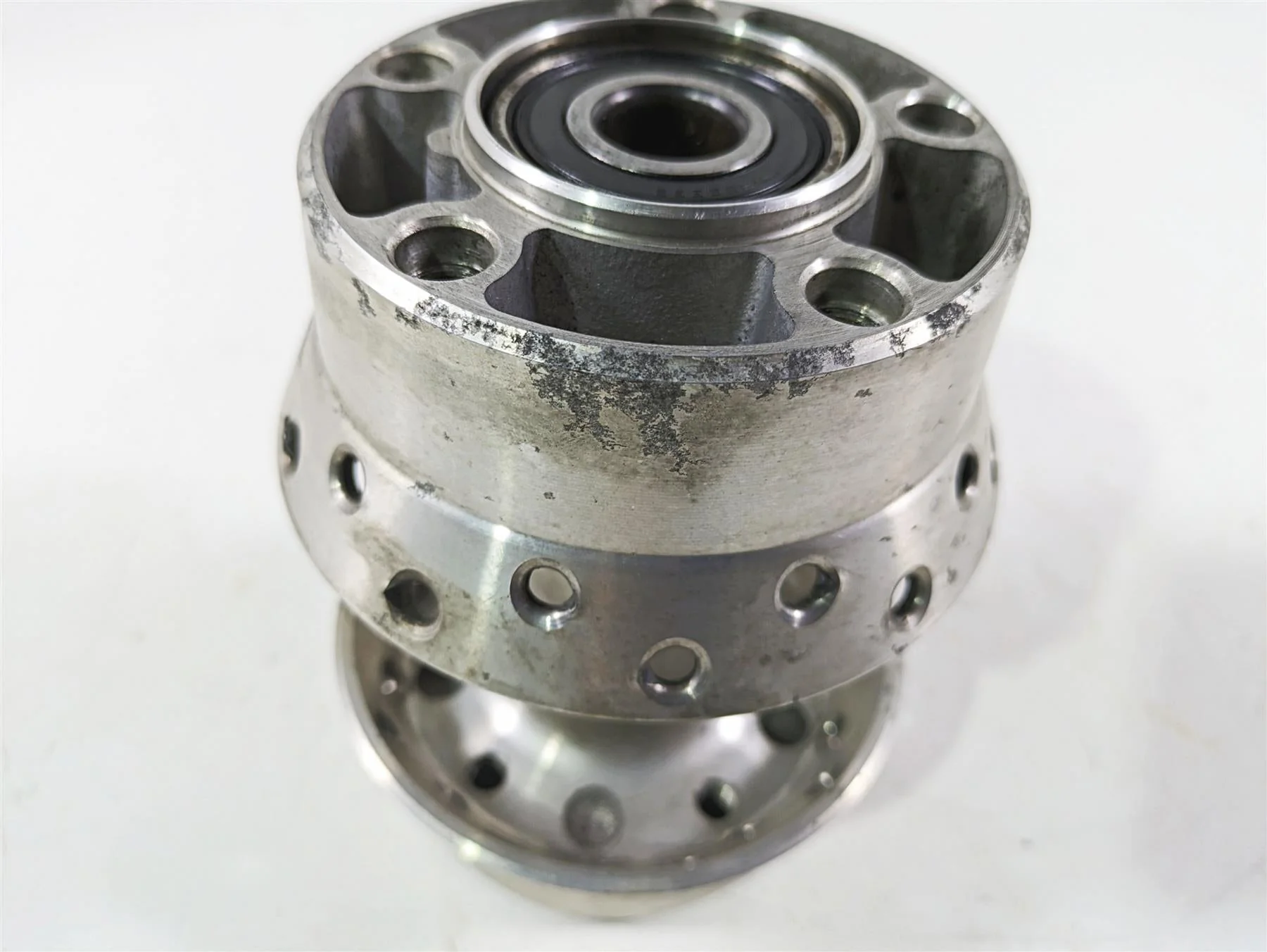 2003 Harley Dyna FXDL Low Rider 100TH Rear Wheel Hub 3/4" bearings 40975-05A - Image 4