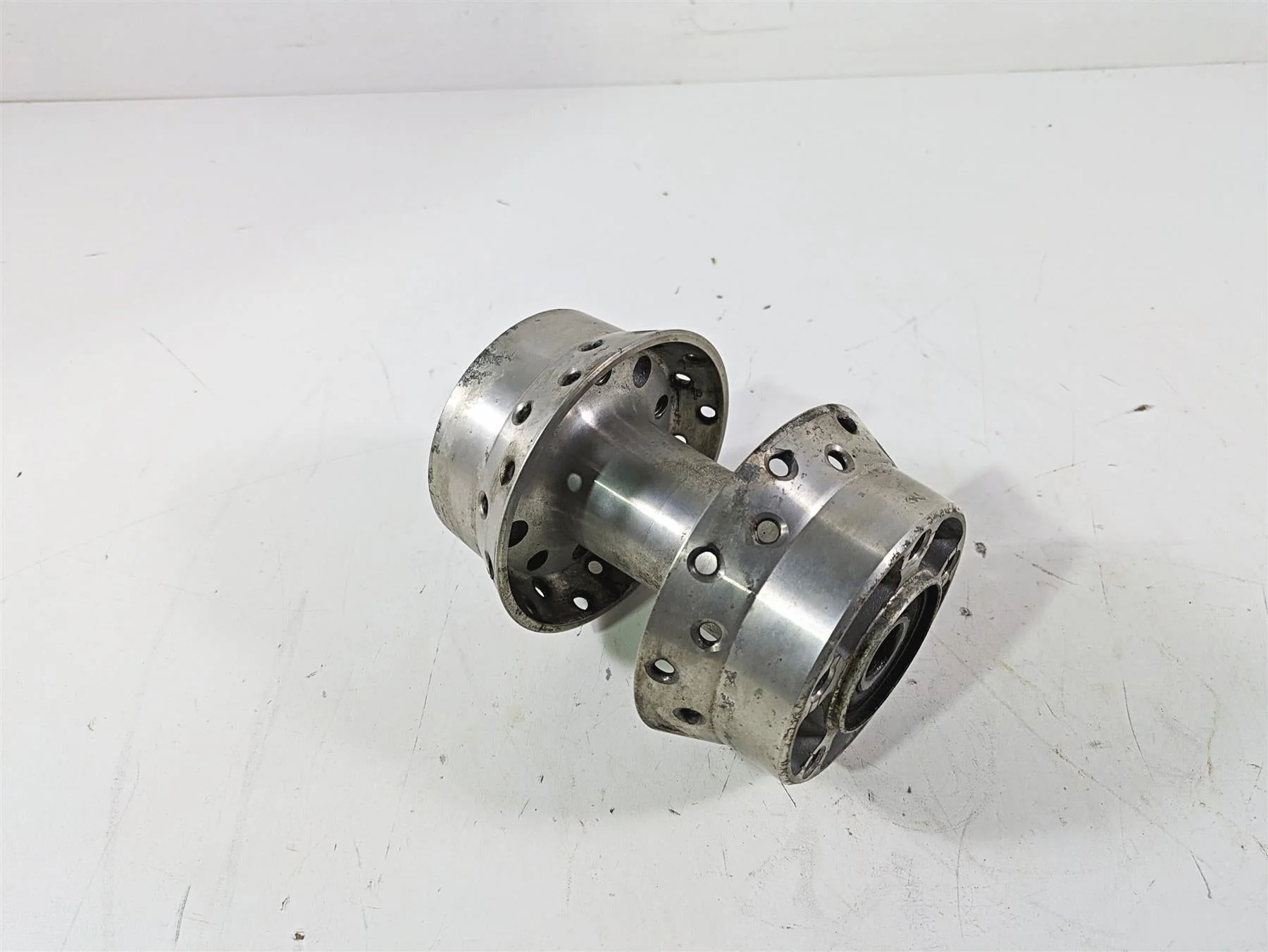 2003 Harley Dyna FXDL Low Rider 100TH Rear Wheel Hub 3/4" bearings 40975-05A - Image 8