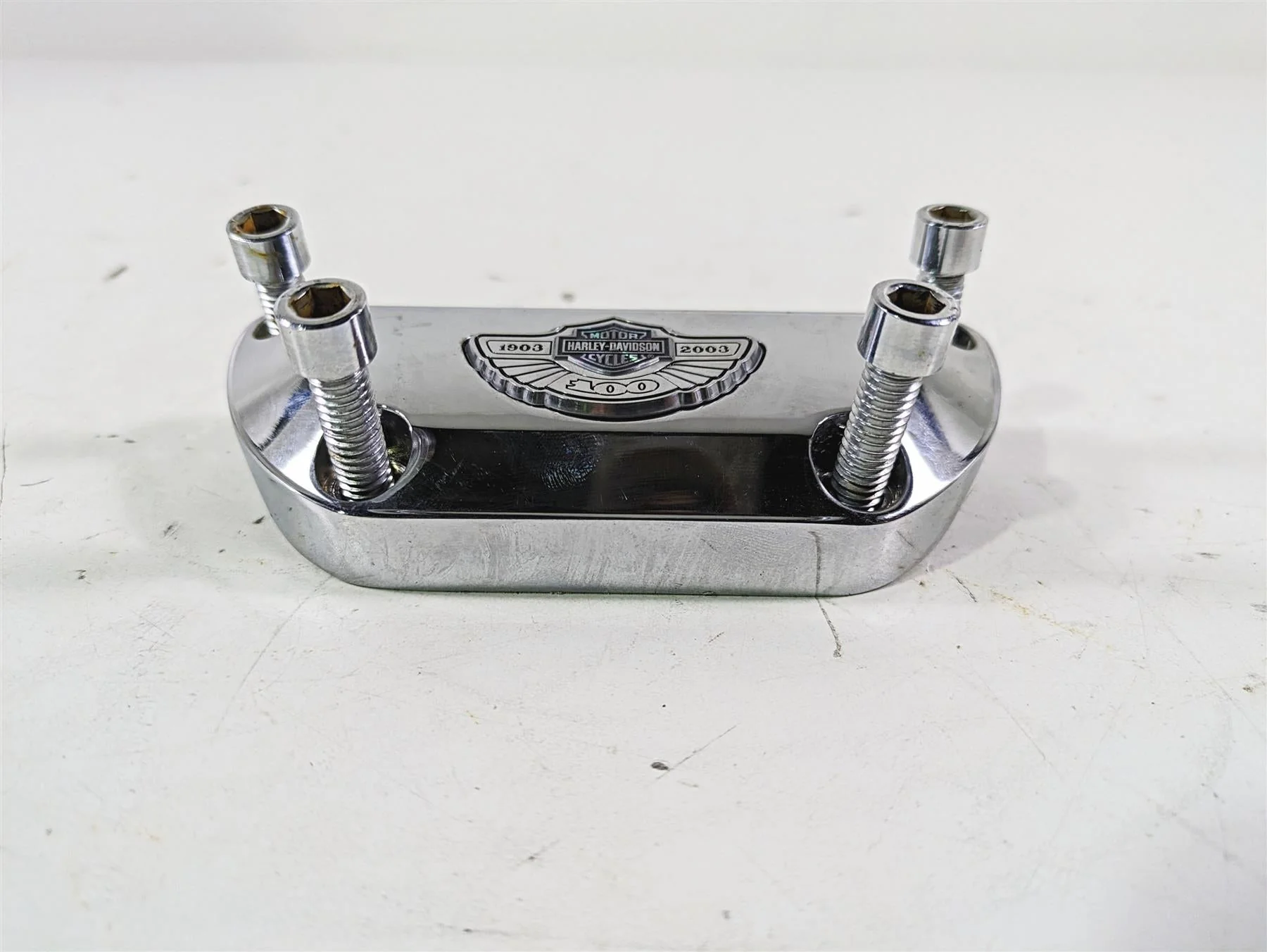 2003 Harley Dyna FXDL Low Rider 100TH Upper Handlebar Riser Clamp 56000-03 - Image 2