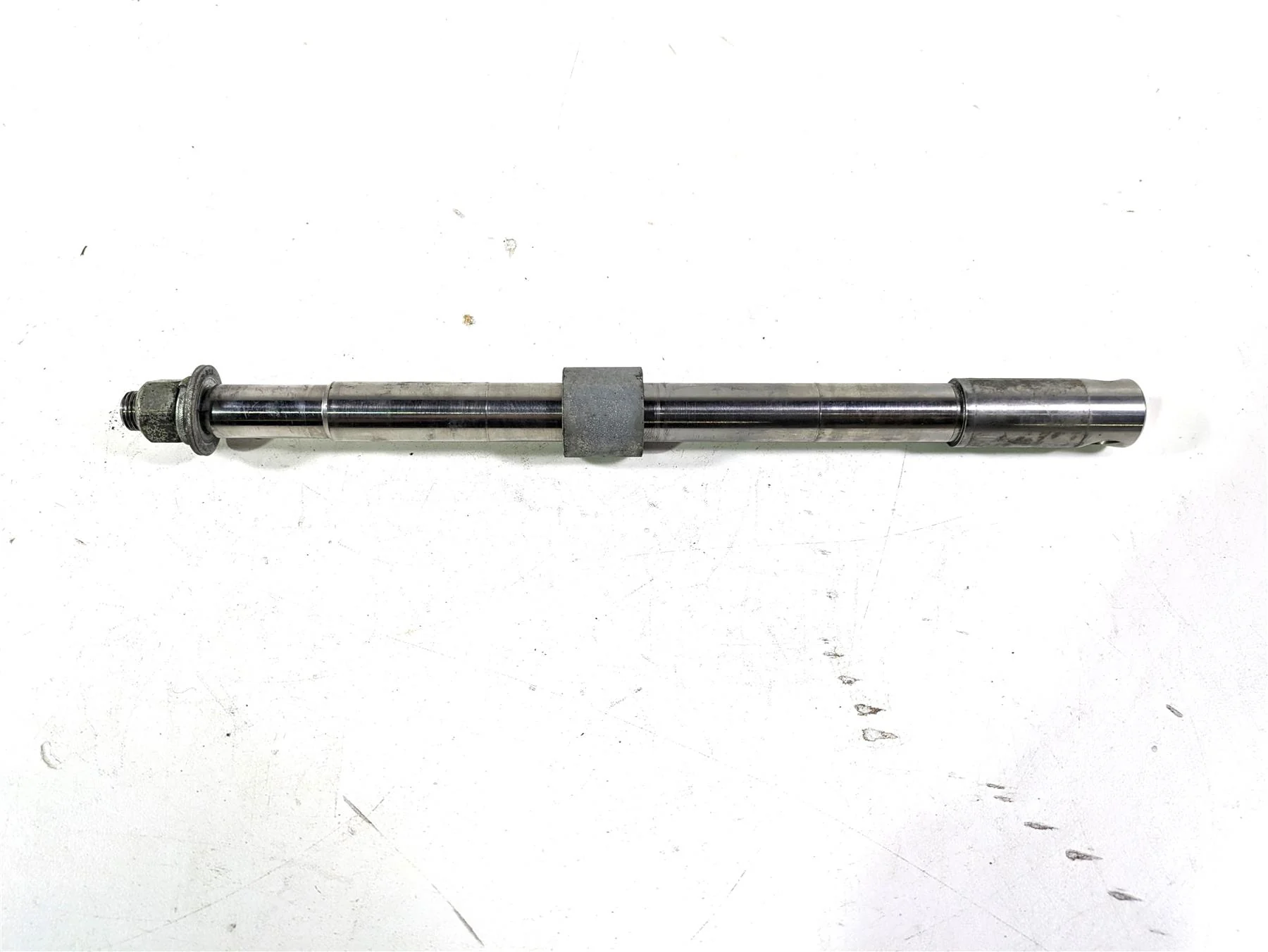 2003 Harley FLSTC Softail Heritage 100th Front Axle Wheel Spindle 3/4" 41584-86A