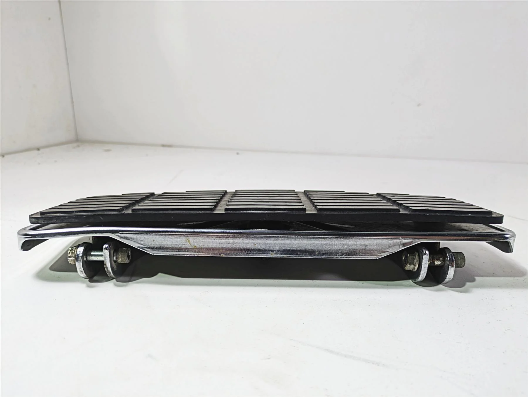 2003 Harley FLSTC Softail Heritage 100th Front Left Floorboard  Shifter 33895-82 - Image 5