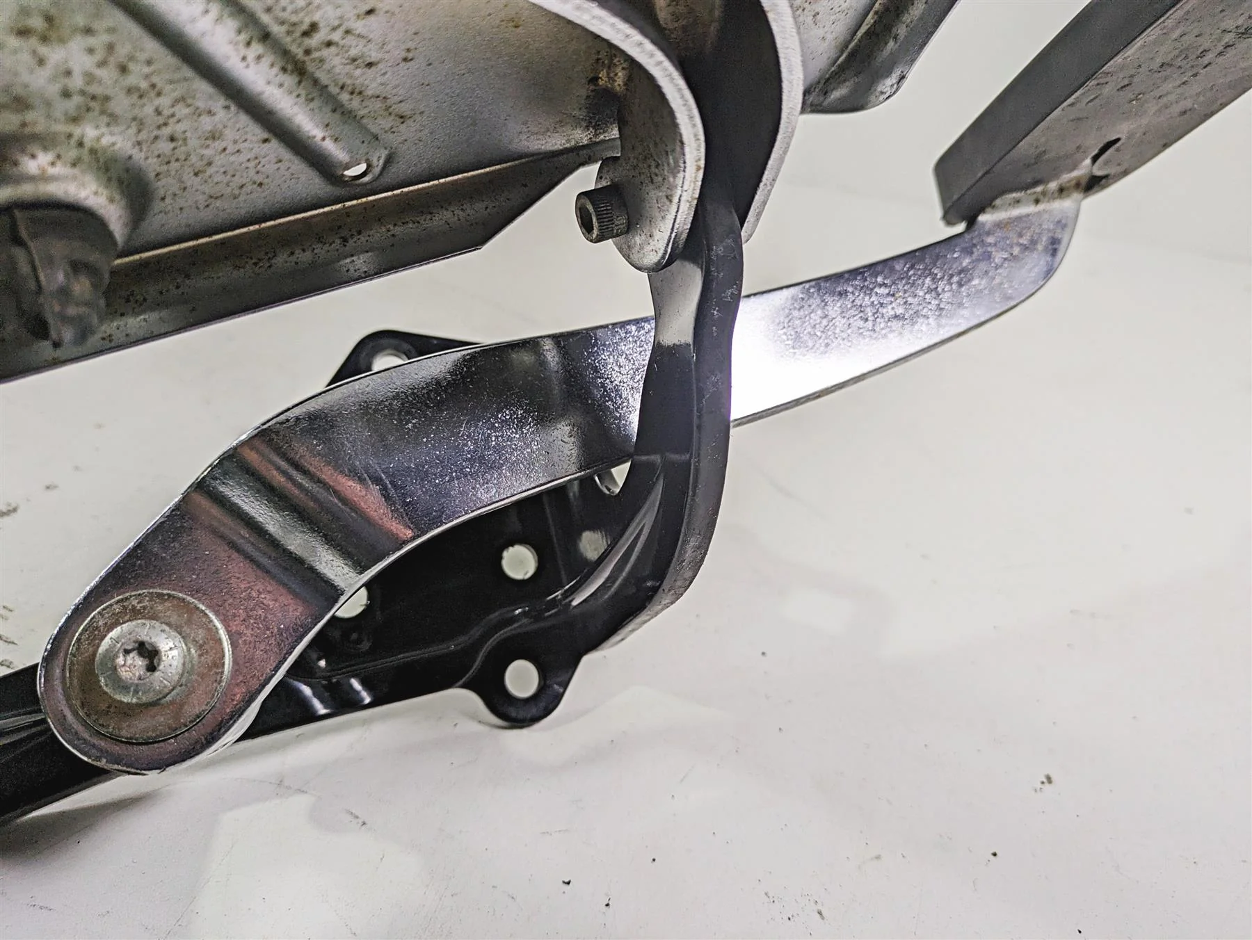 2003 Harley FLSTC Softail Heritage 100th Front Right Floorboard Set 50600026 - Image 11