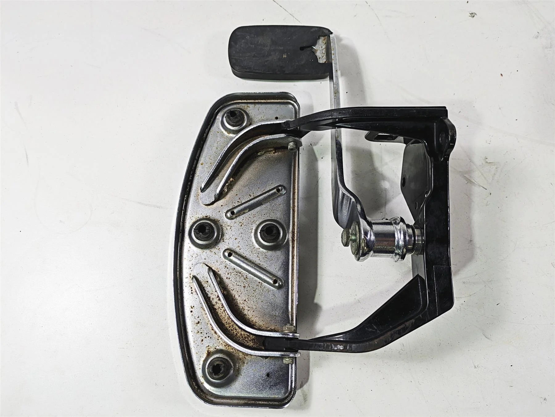 2003 Harley FLSTC Softail Heritage 100th Front Right Floorboard Set 50600026 - Image 7