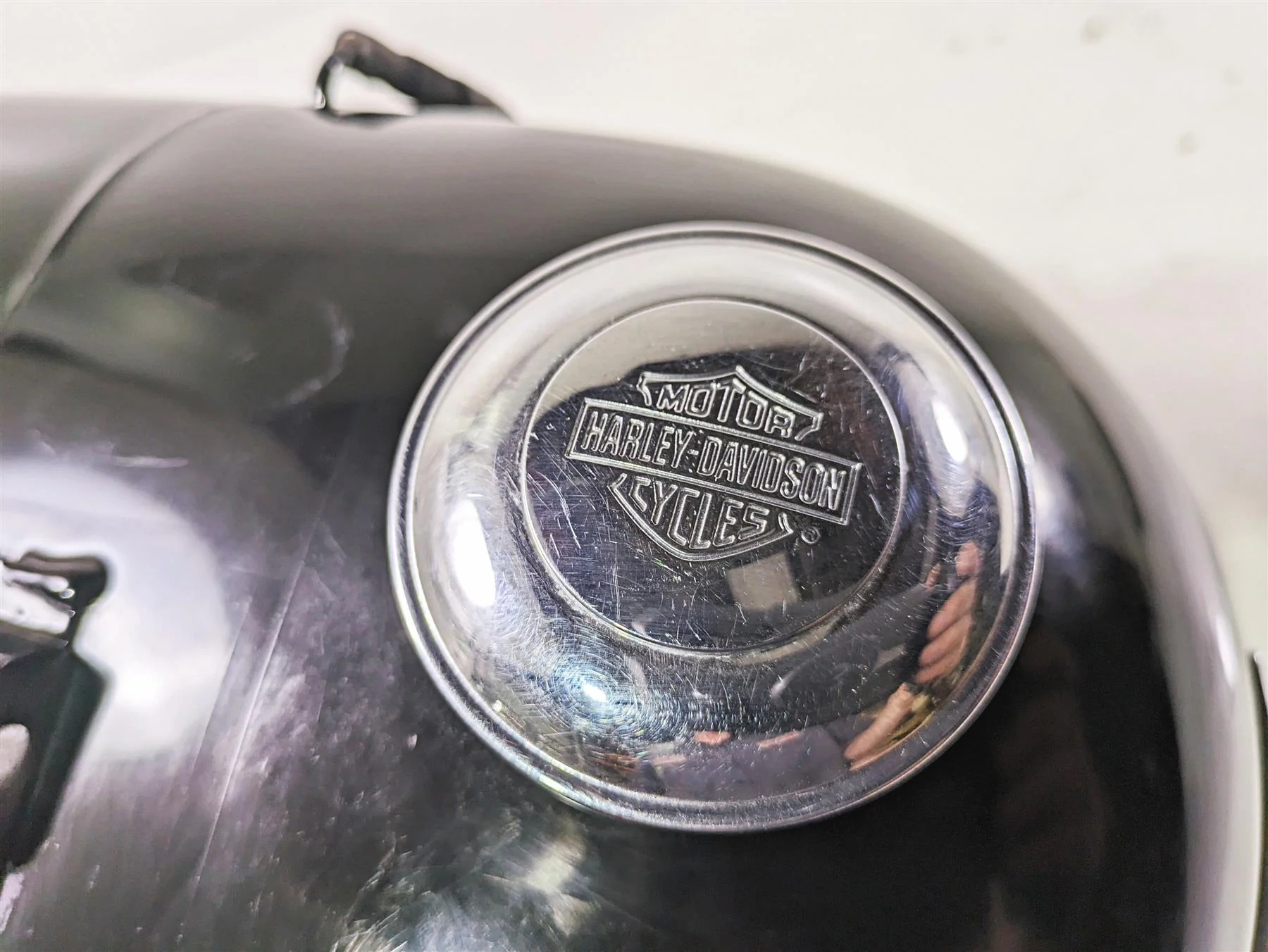 2003 Harley FLSTC Softail Heritage 100th Fuel Gas Petrol Tank 62180-00D - Image 10