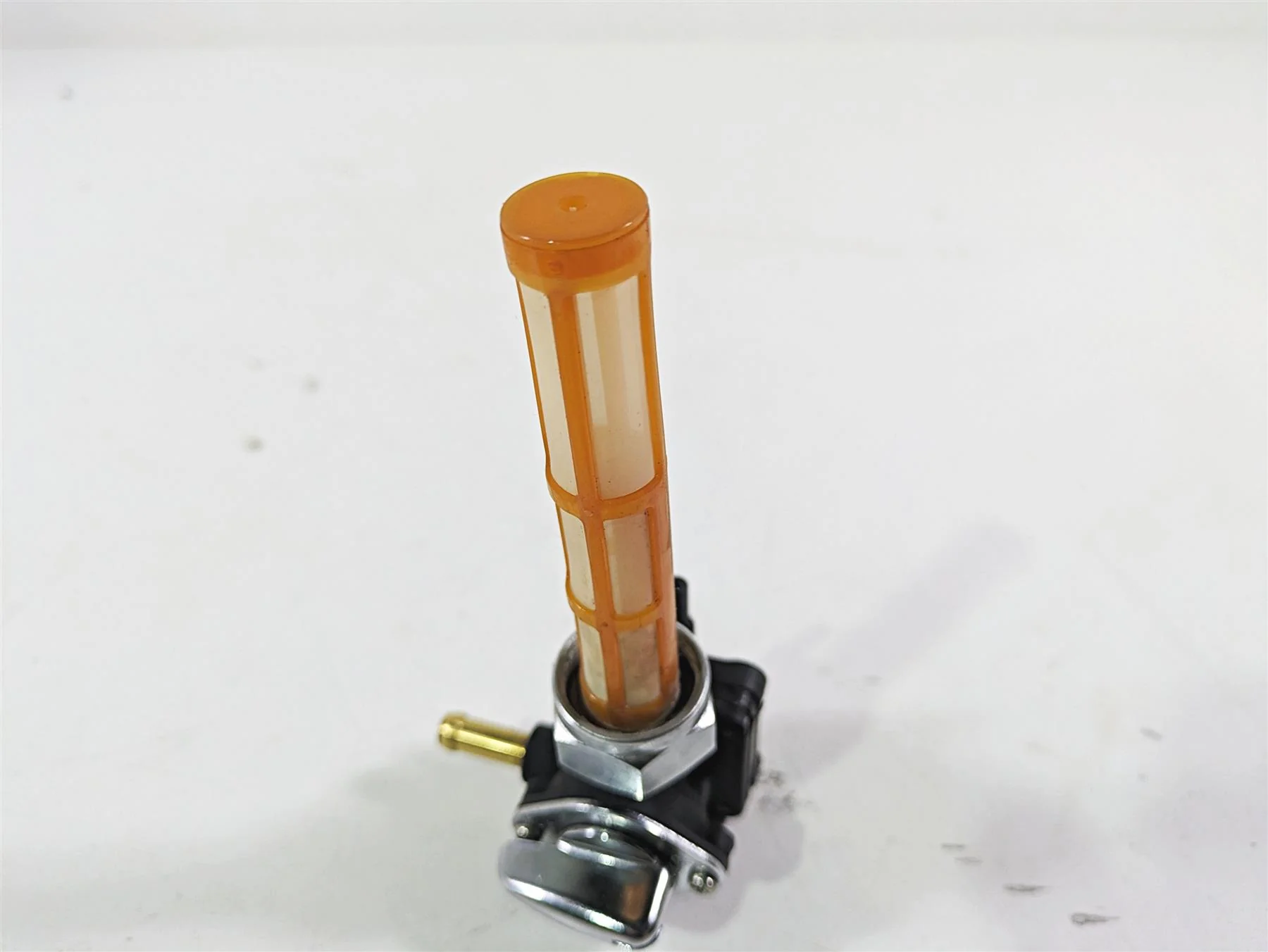 2003 Harley FLSTC Softail Heritage 100th Fuel Gas Petrol Valve Petcock 61338-02 - Image 3