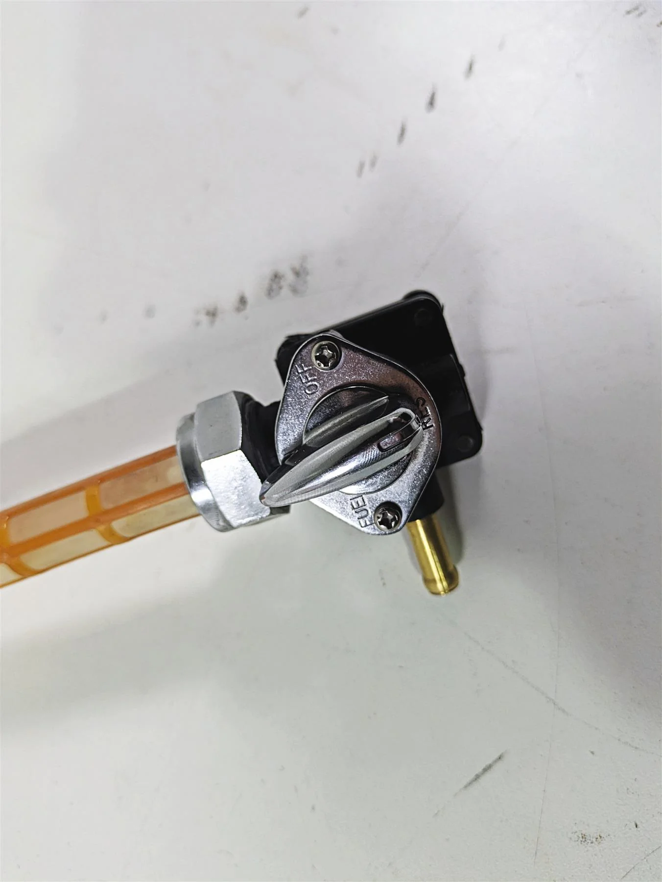 2003 Harley FLSTC Softail Heritage 100th Fuel Gas Petrol Valve Petcock 61338-02 - Image 7