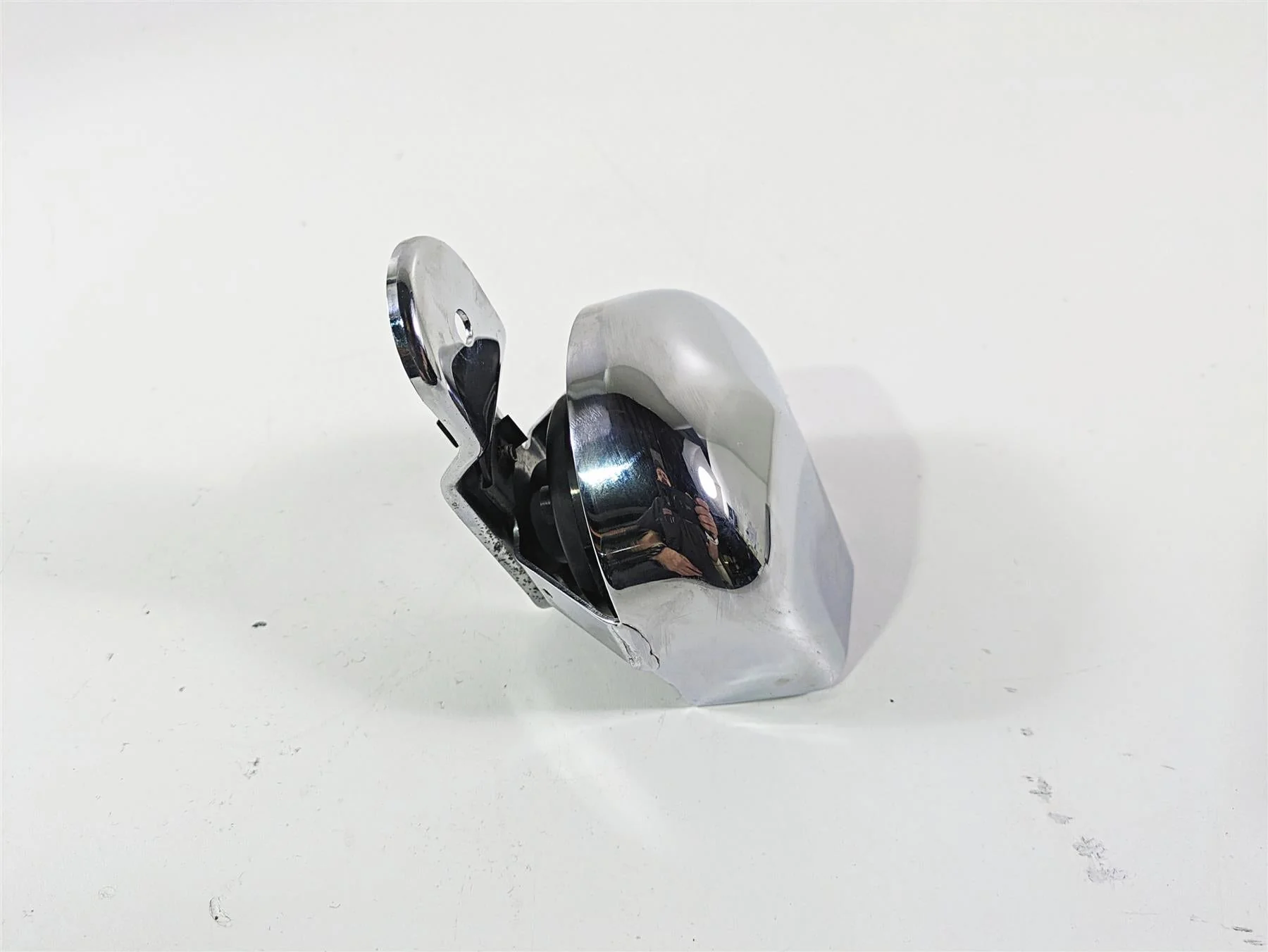 2003 Harley FLSTC Softail Heritage 100th Horn & Chrome Cover 61300478A - Image 4