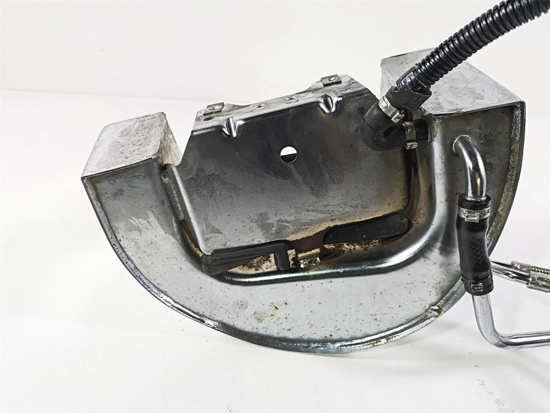 2003 Harley FLSTC Softail Heritage 100th Oil Tank Reservoir & Lines 62498-01A - Image 12
