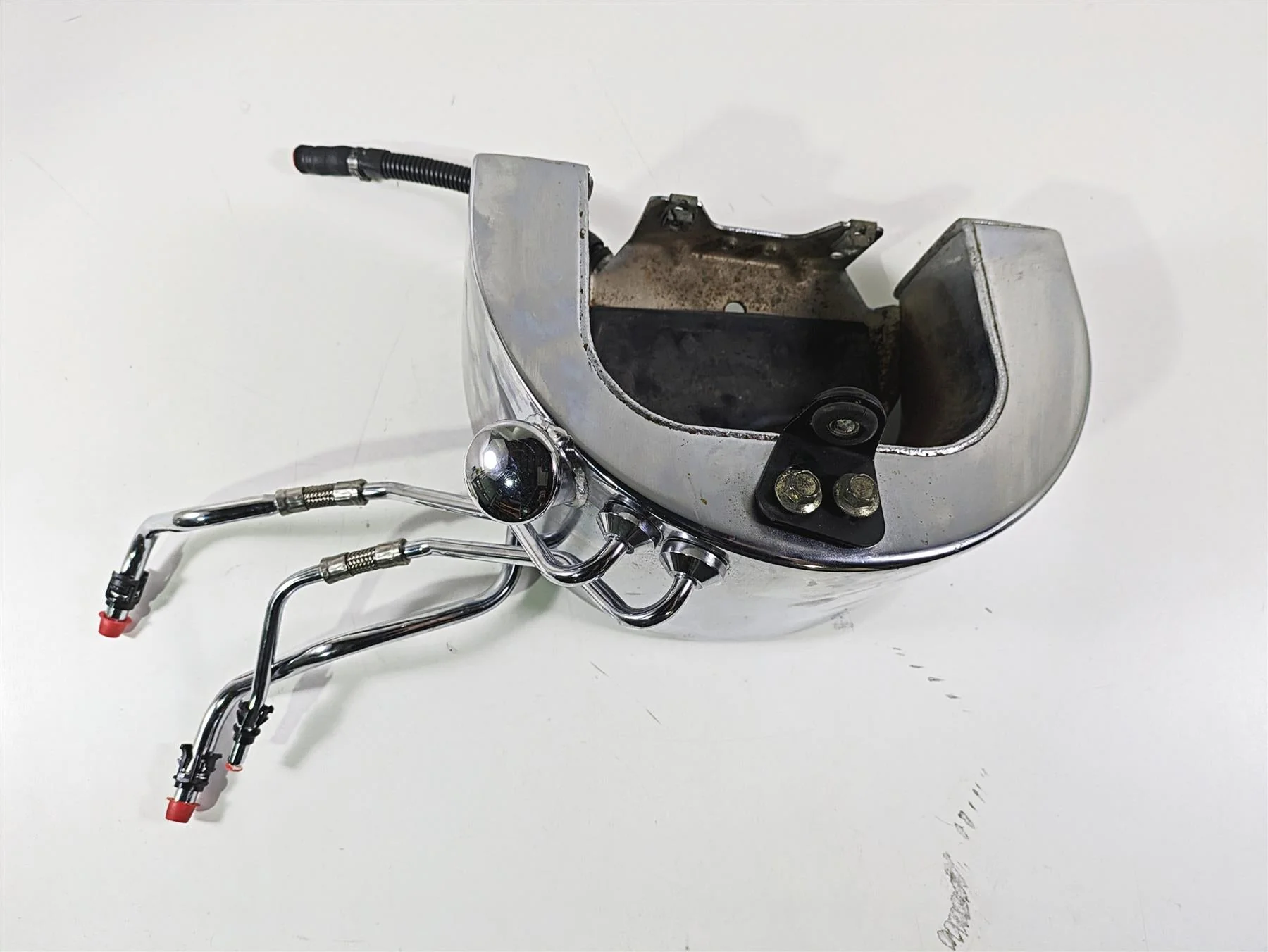 2003 Harley FLSTC Softail Heritage 100th Oil Tank Reservoir & Lines 62498-01A - Image 5