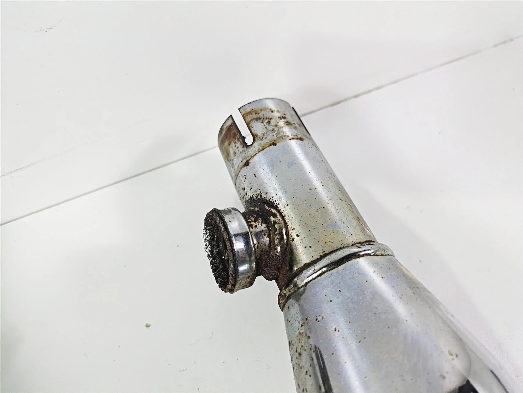 2003 Harley FLSTC Softail Heritage Screamin Eagle Slash Cut Exhaust Pipes - Image 11