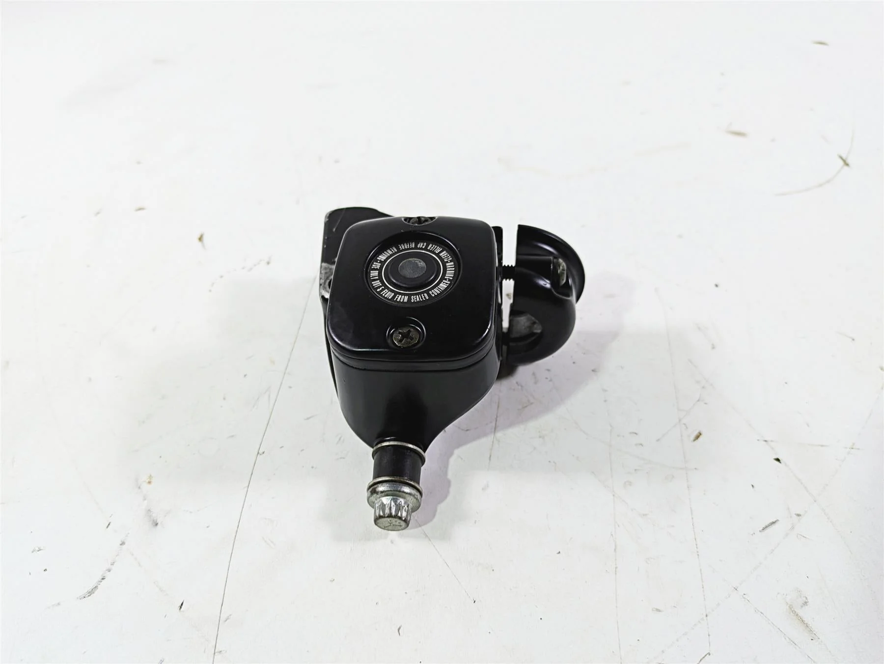 2003 Harley Softail FXSTDI Deuce 100th Front Brake Master Cylinder 9/16 45019-96 - Image 4