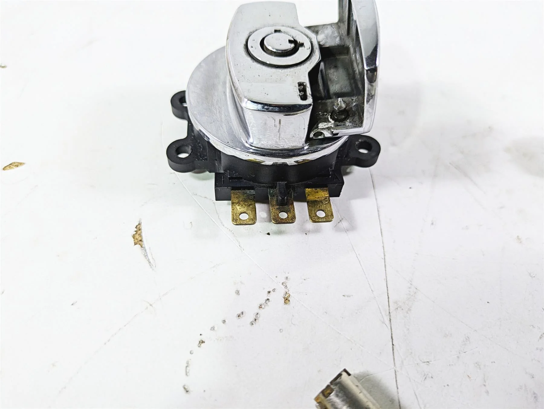 2003 Harley Softail FXSTDI Deuce 100th Ignition Switch Key Lock Set 71450-04 - Image 11