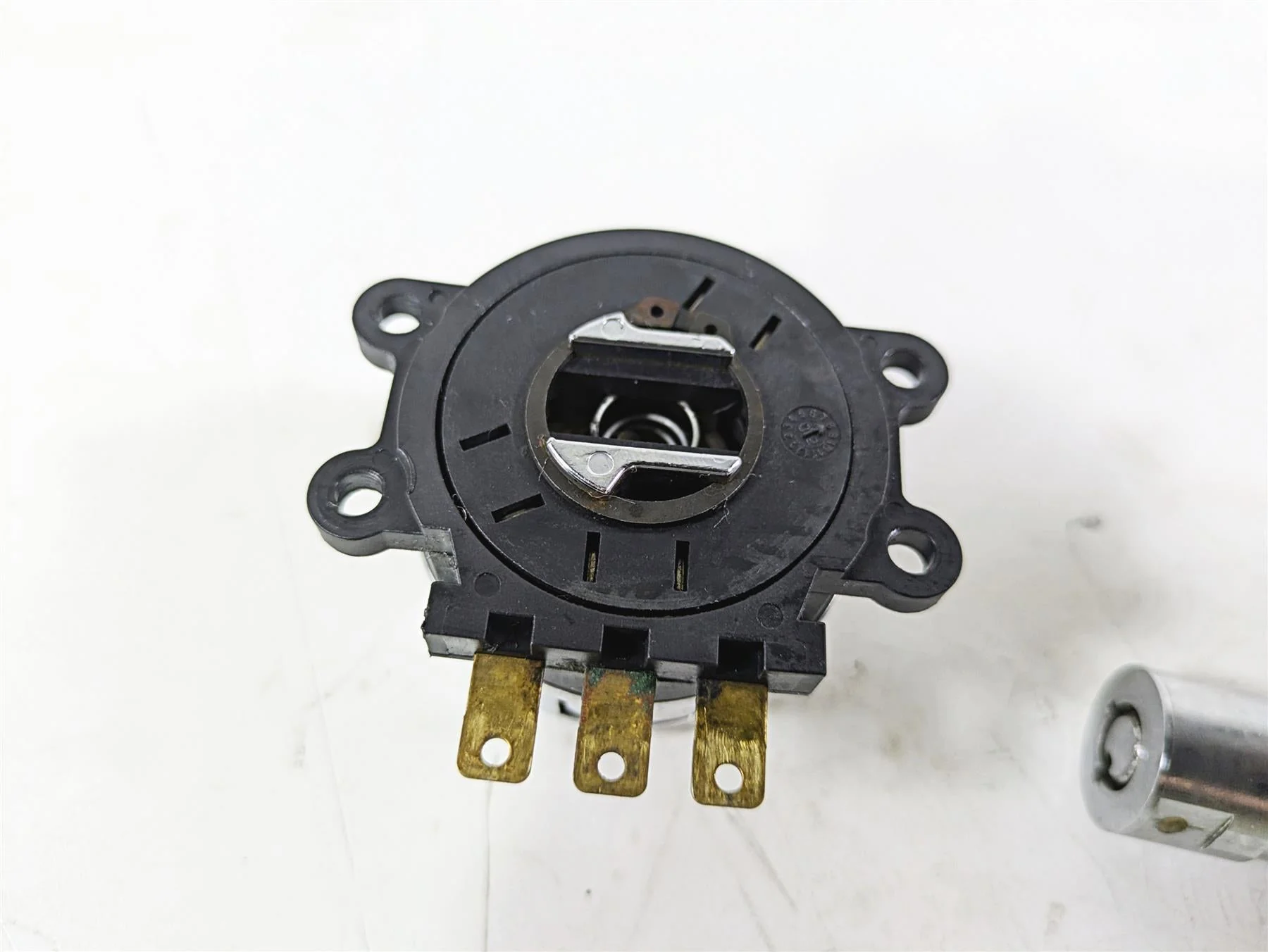 2003 Harley Softail FXSTDI Deuce 100th Ignition Switch Key Lock Set 71450-04 - Image 12