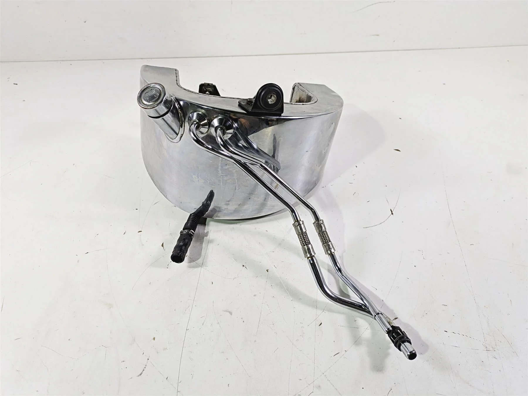 2003 Harley Softail FXSTDI Deuce 100th Oil Tank Reservoir + Lines 62498-01A - Image 12