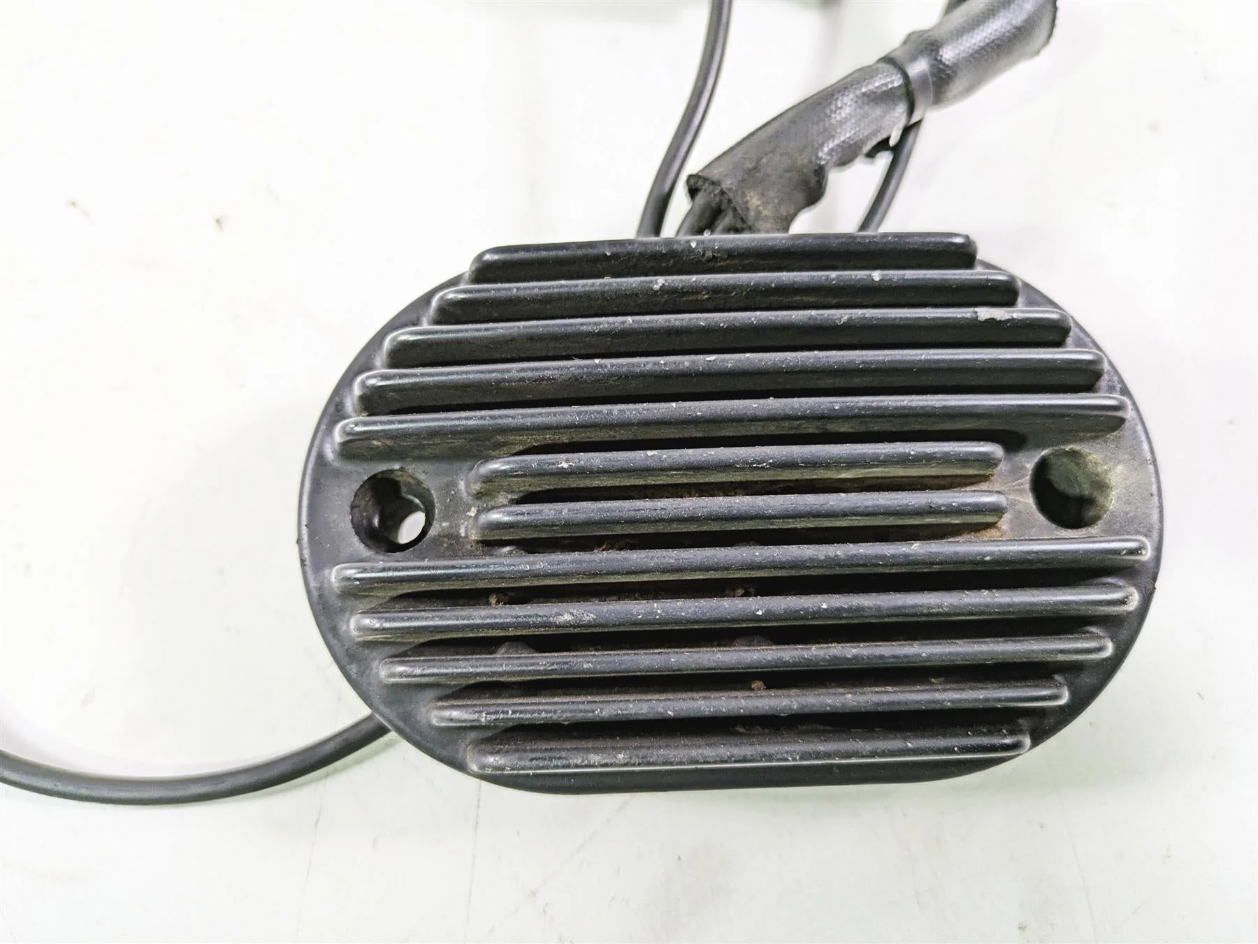 2003 Harley Softail FXSTDI Deuce 100th Rectifier Voltage Regulator 74540-01 - Image 6