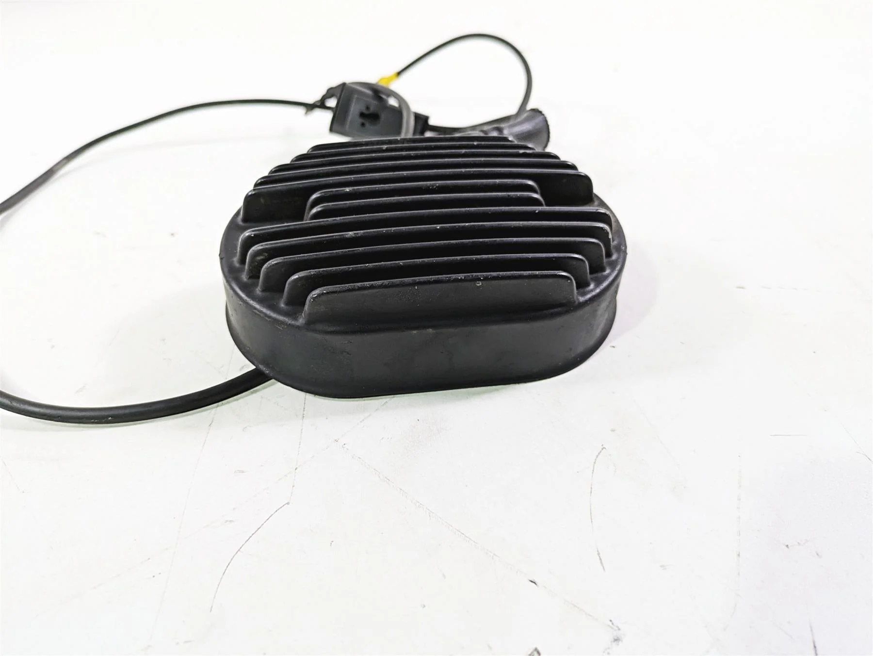 2003 Harley Softail FXSTDI Deuce 100th Rectifier Voltage Regulator 74540-01 - Image 7